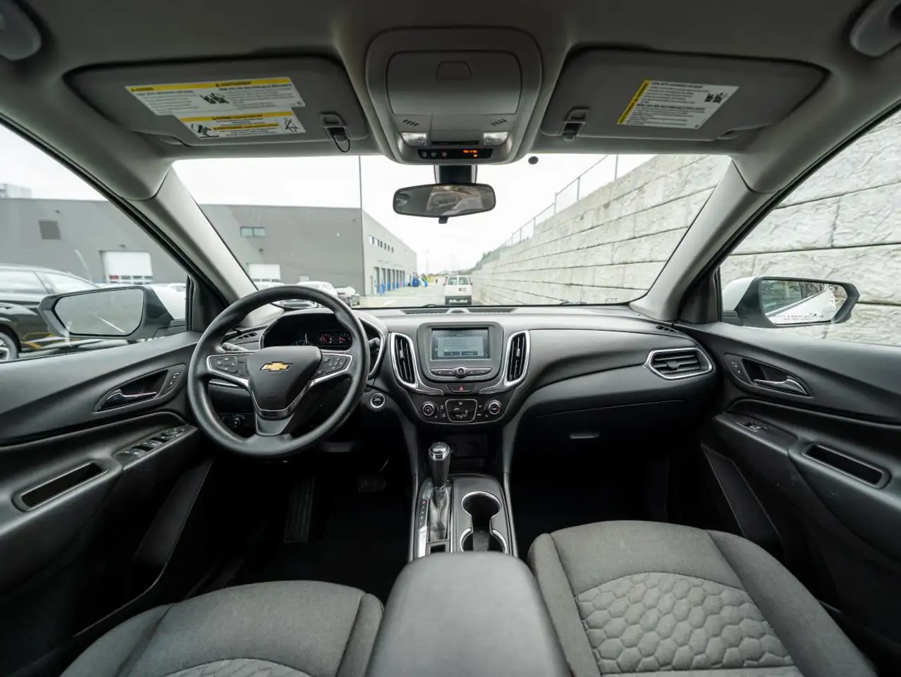 Chevrolet Equinox снимка Chevrolet Equinox