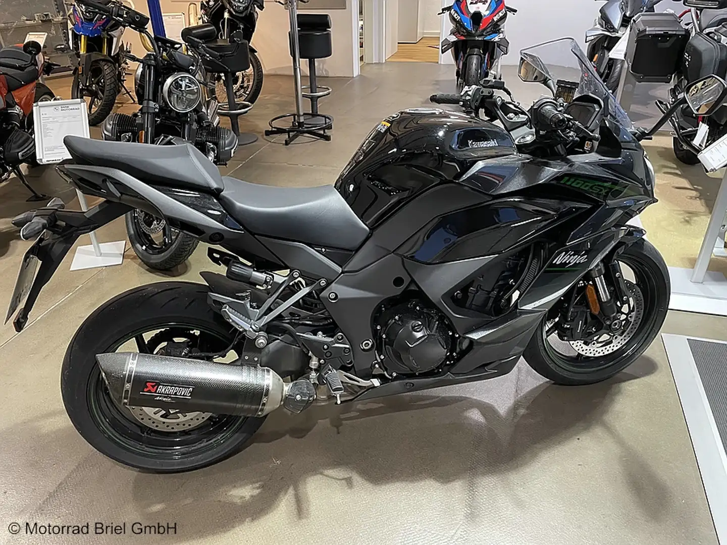 Kawasaki Ninja 1100SX - 1