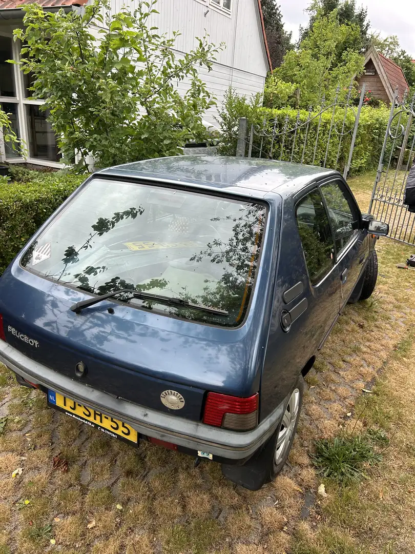 Peugeot 205 1.4 generation (1998) - motor loopt Blauw - 2