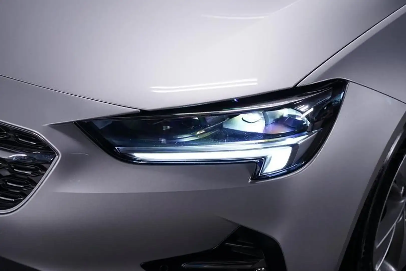 Opel Insignia 1.5 Sports Tourer Business Aut.*Winter Silber - 2