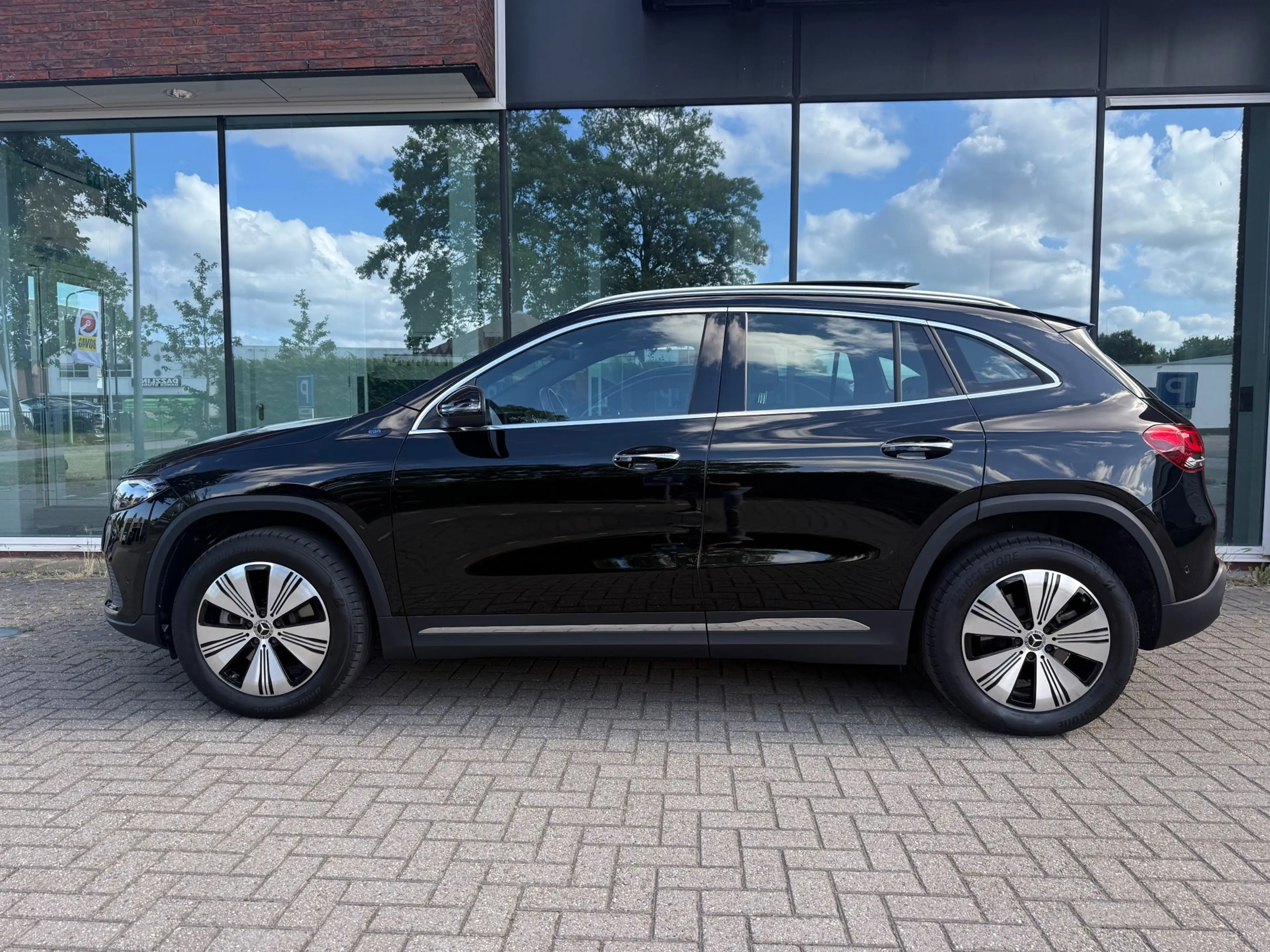 Mercedes-Benz EQA 250 Business Solution Luxury 67 kWh - Automaat - Pano/ — photo 24