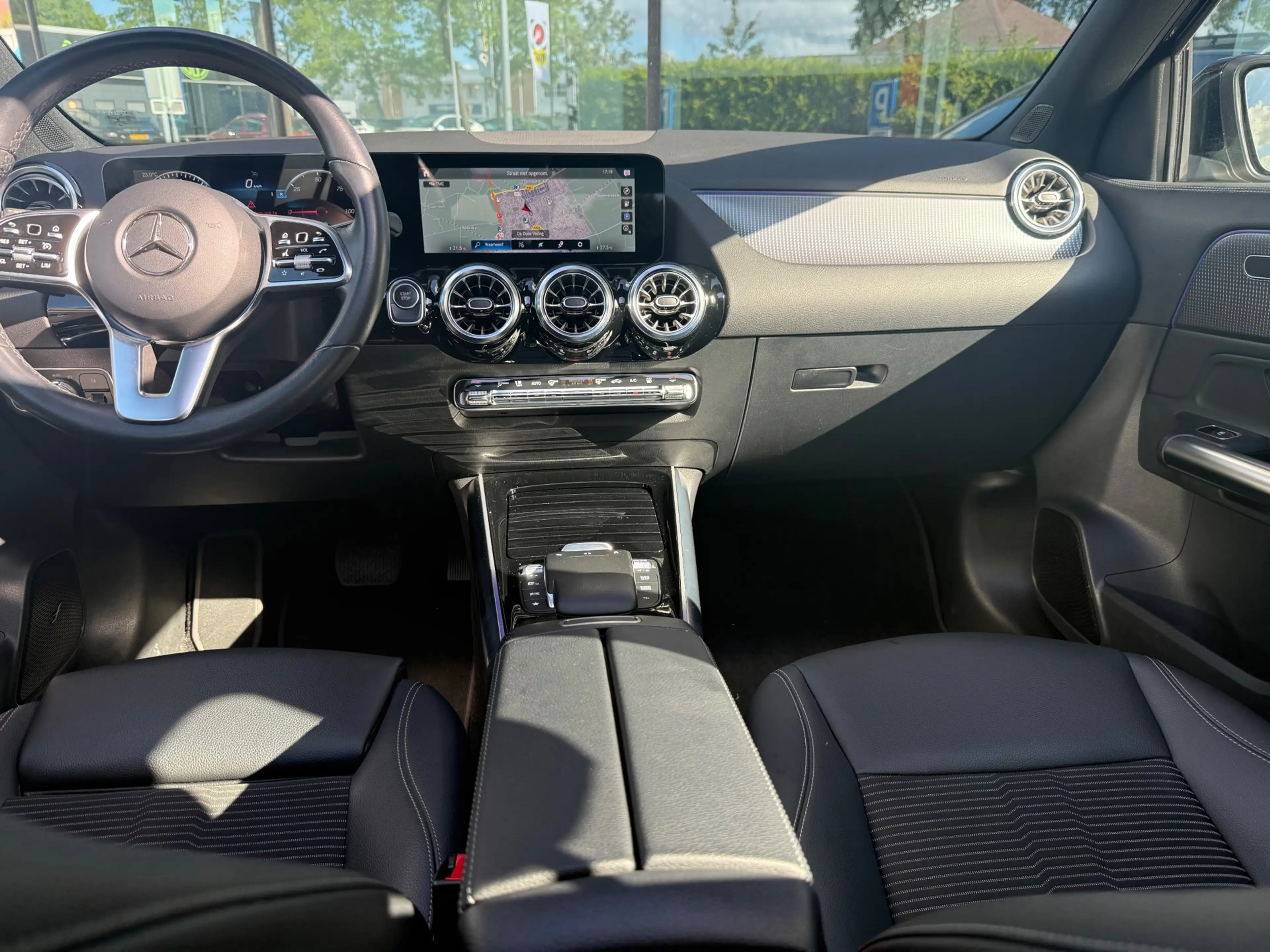 Mercedes-Benz EQA 250 Business Solution Luxury 67 kWh - Automaat - Pano/ — photo 10