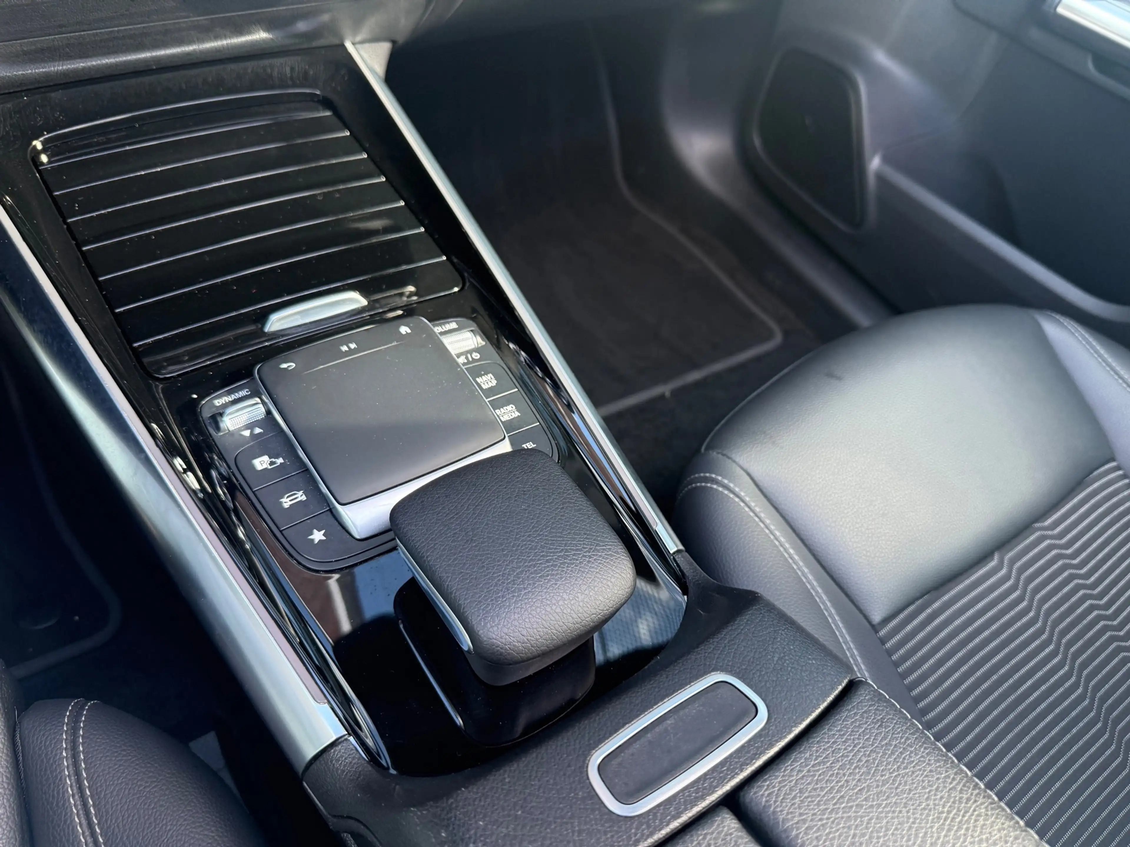 Mercedes-Benz EQA 250 Business Solution Luxury 67 kWh - Automaat - Pano/ — photo 18