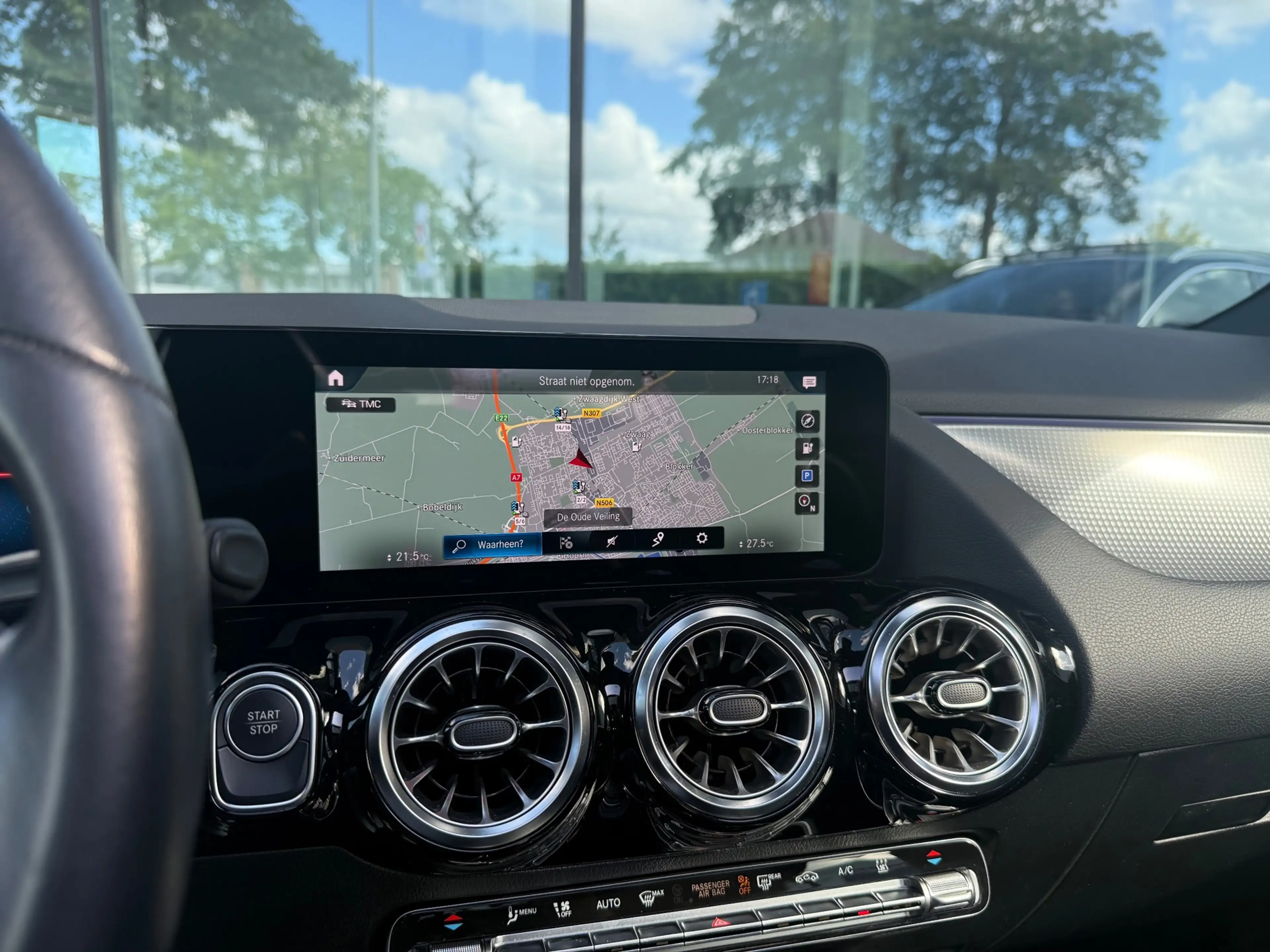 Mercedes-Benz EQA 250 Business Solution Luxury 67 kWh - Automaat - Pano/ — photo 17