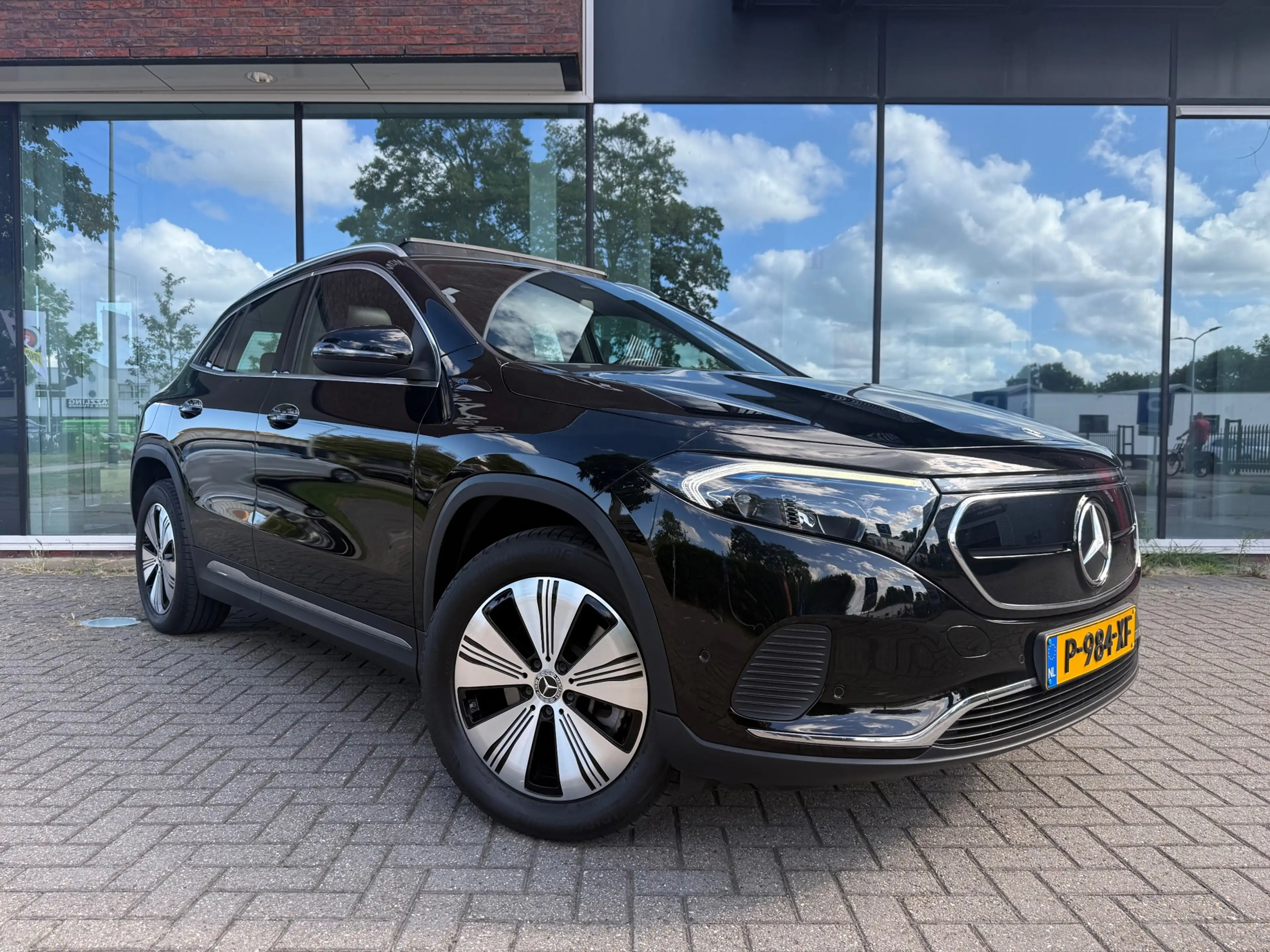 Mercedes-Benz EQA 250 Business Solution Luxury 67 kWh - Automaat - Pano/ — photo 28