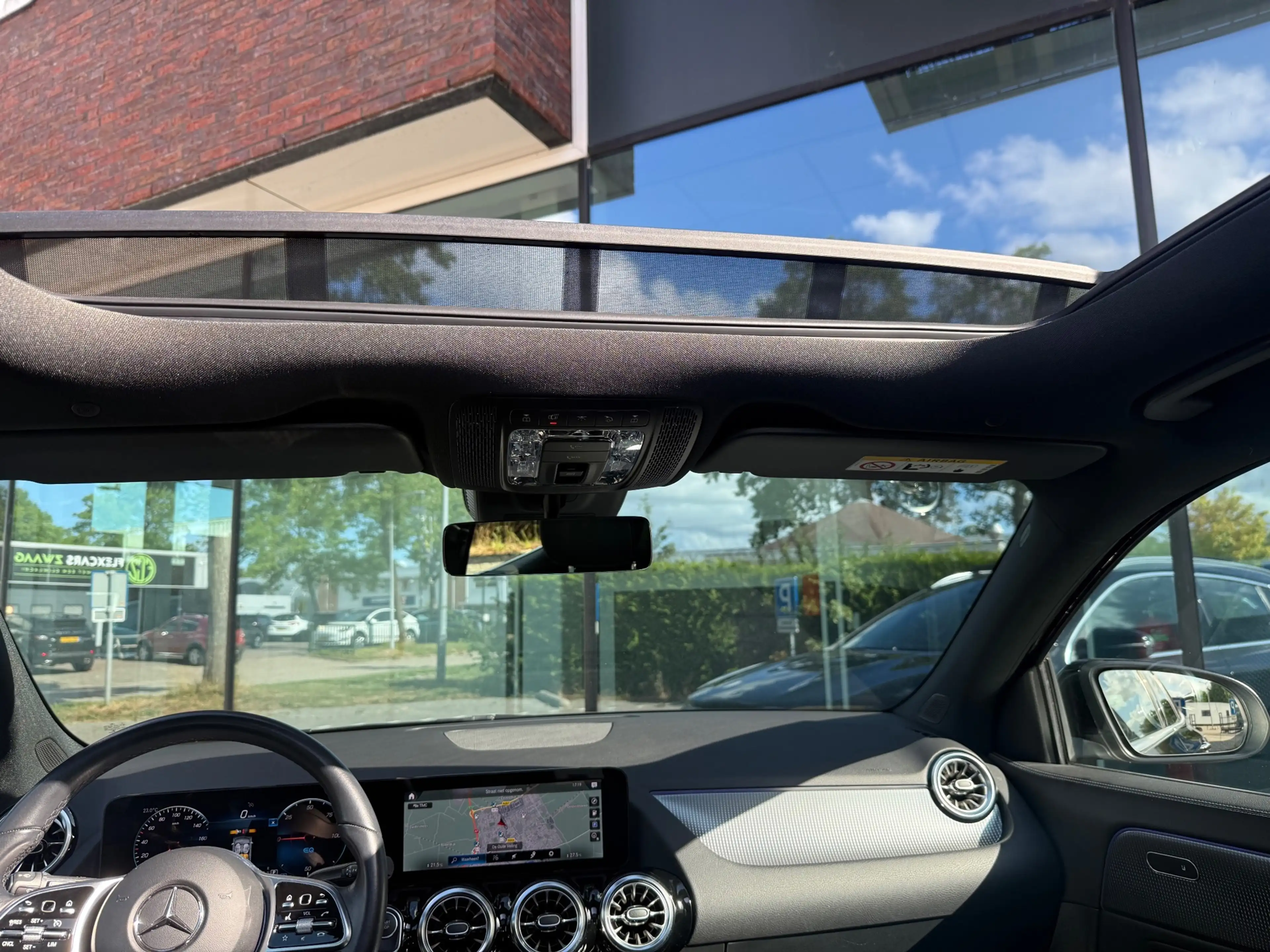 Mercedes-Benz EQA 250 Business Solution Luxury 67 kWh - Automaat - Pano/ — photo 9