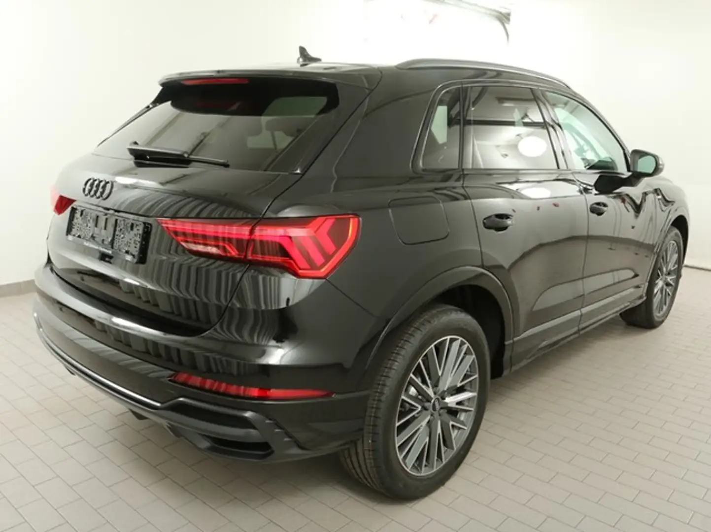 Audi Q3 45 HYBRID S LINE BLACKPAK CAM ACC LM19 NAVI+ Schwarz - 2