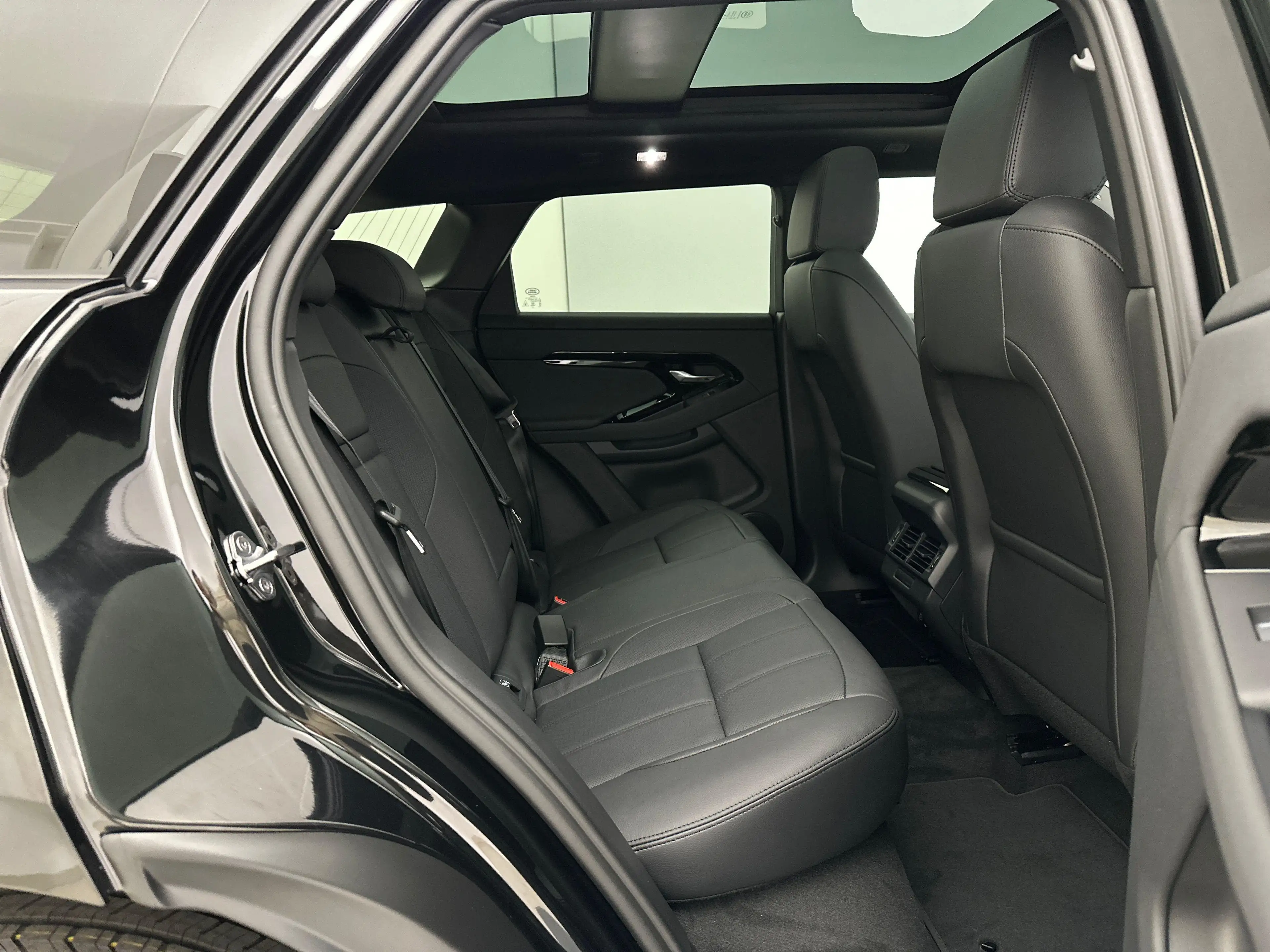 Land Rover Range Rover Evoque P160 S FWD Auto. 26.5MY — photo 5