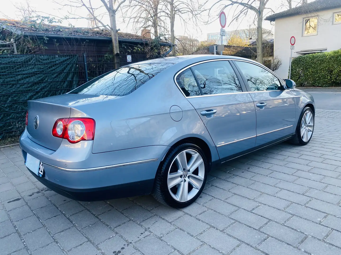 Volkswagen Passat 2.0 TSI KETTE-NEU-TÜV 200PS LEDER|NAV|MFL|SHZ|AW Blau - 2
