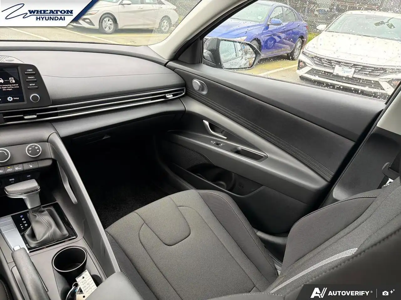 Hyundai ELANTRA снимка Hyundai ELANTRA