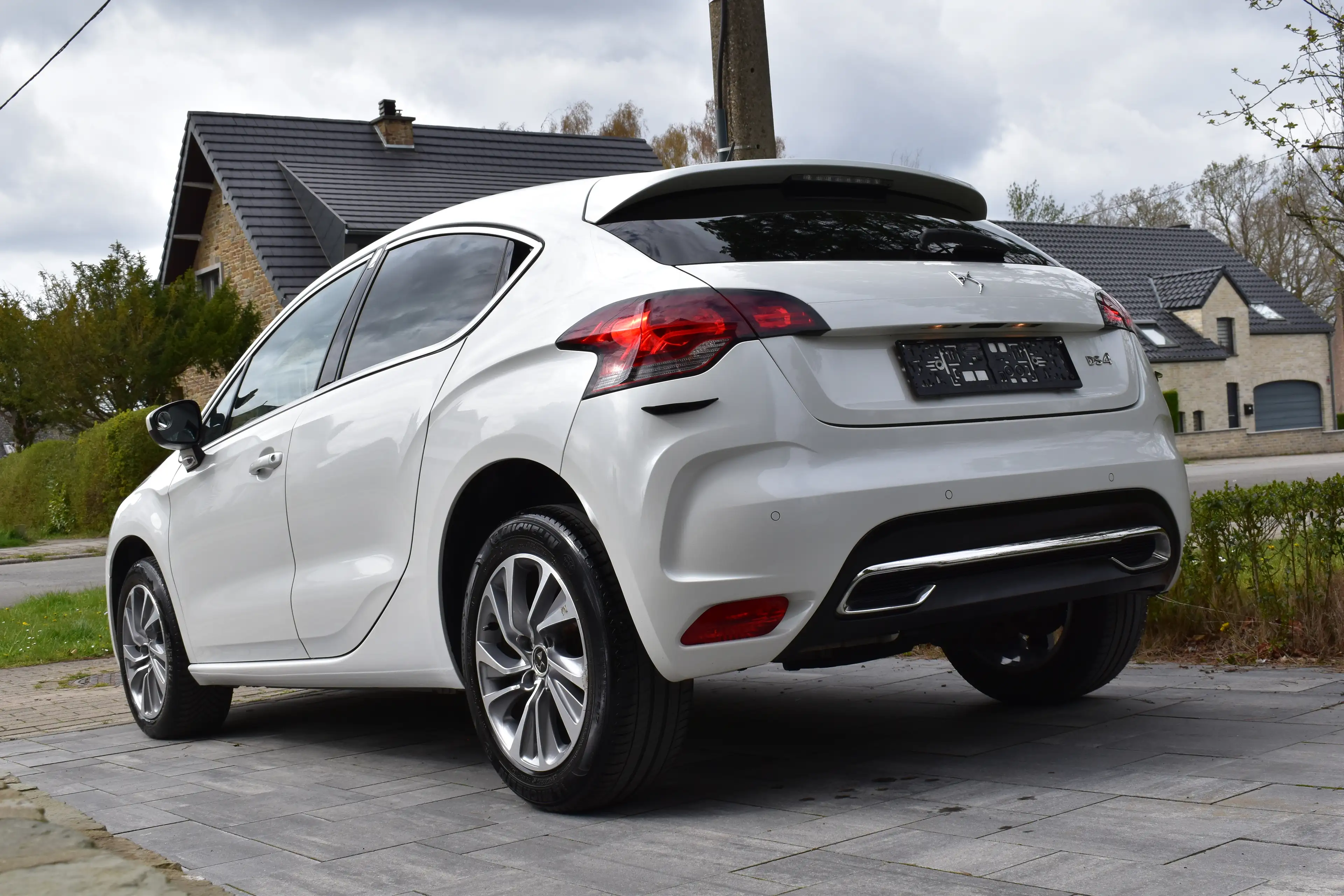 DS Automobiles DS 4 DS 4 1.6 BlueHDi ** GPS ** MASSAGE ** GARANTIE ** — photo 3