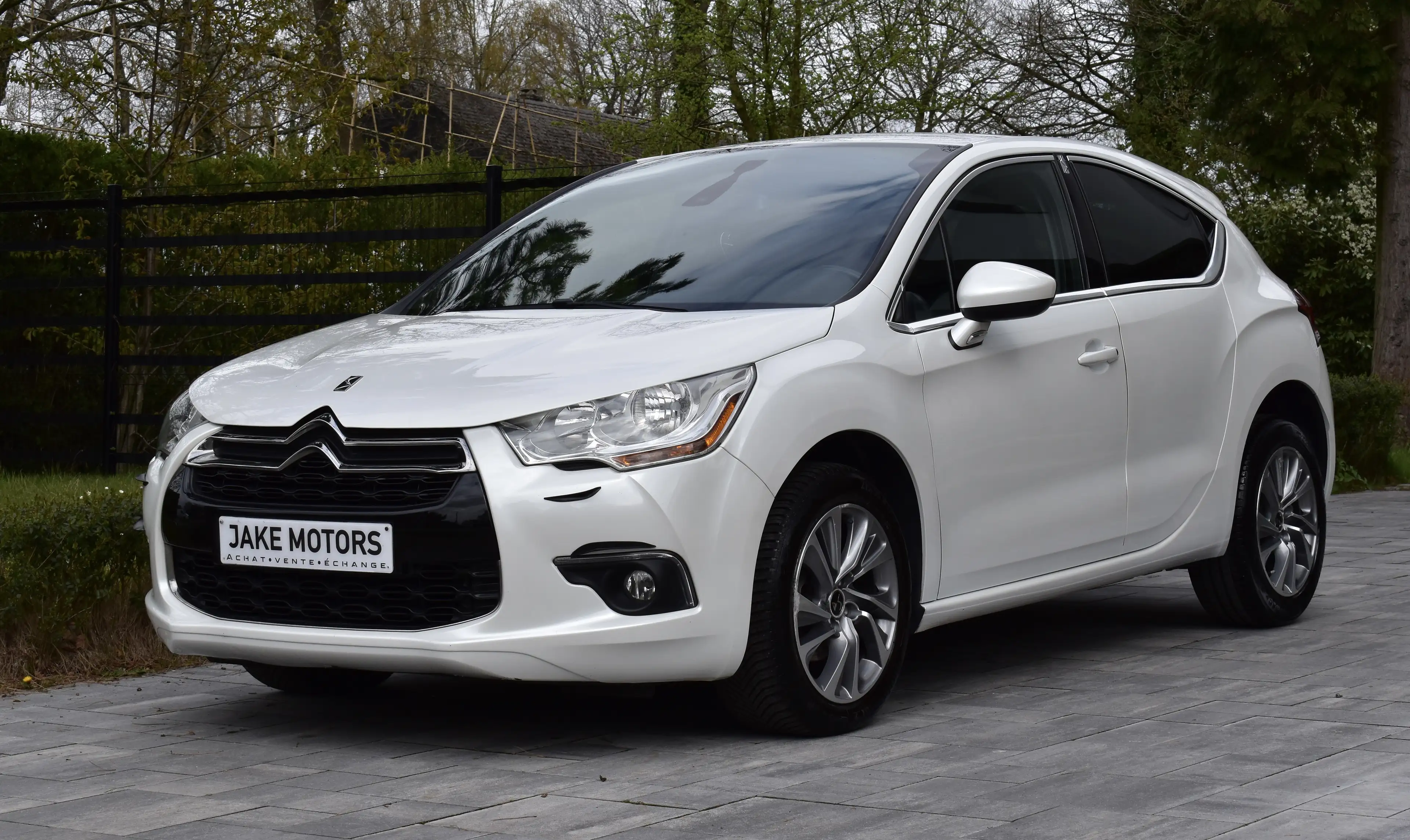 DS Automobiles DS 4 DS 4 1.6 BlueHDi ** GPS ** MASSAGE ** GARANTIE **