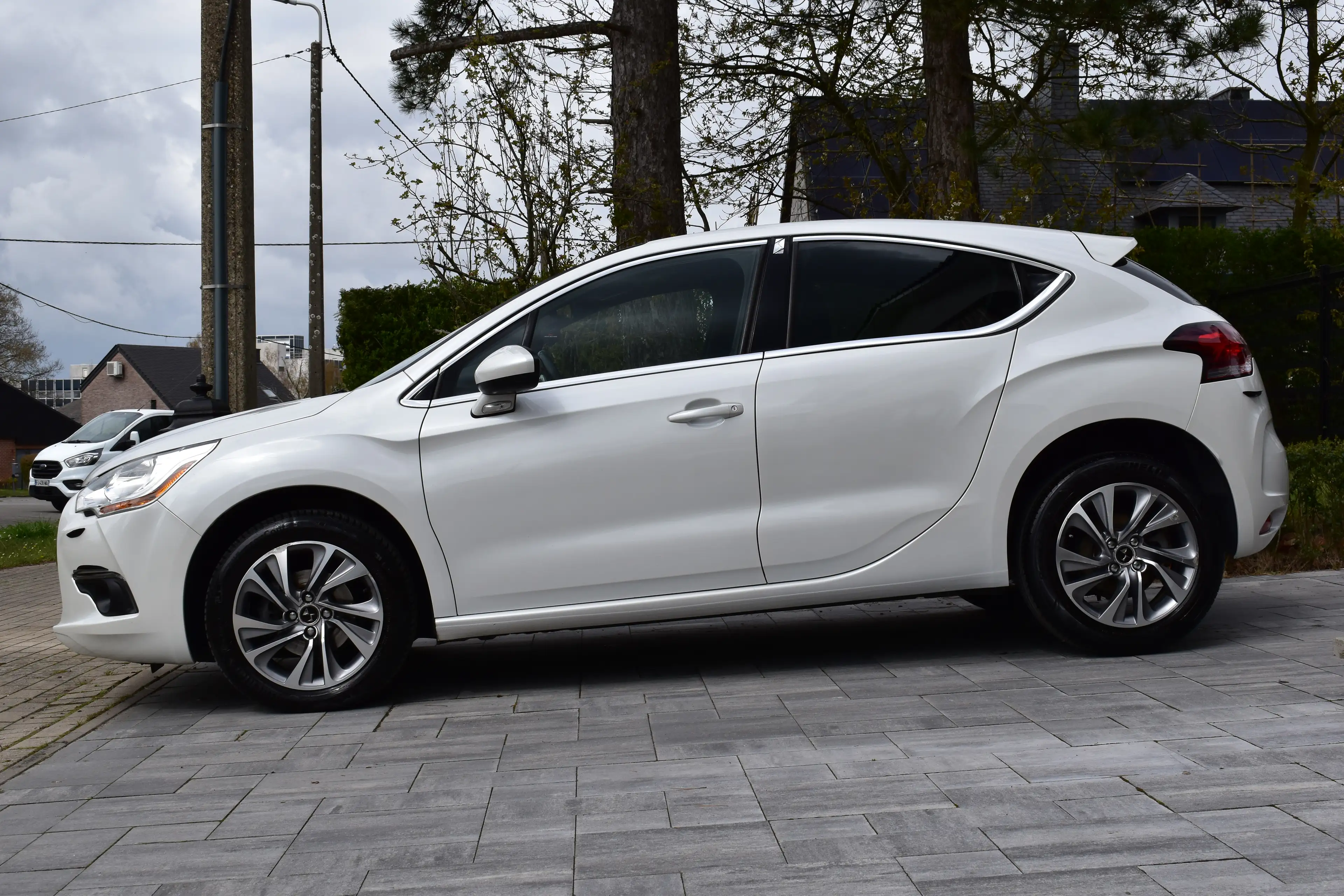 DS Automobiles DS 4 DS 4 1.6 BlueHDi ** GPS ** MASSAGE ** GARANTIE ** — photo 2