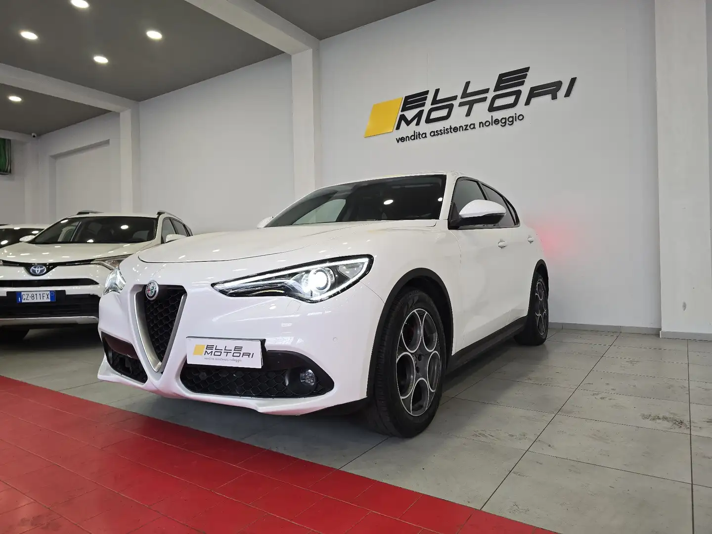Alfa Romeo Stelvio Stelvio 2.2 t Q4 190cv auto my19 Bianco - 2