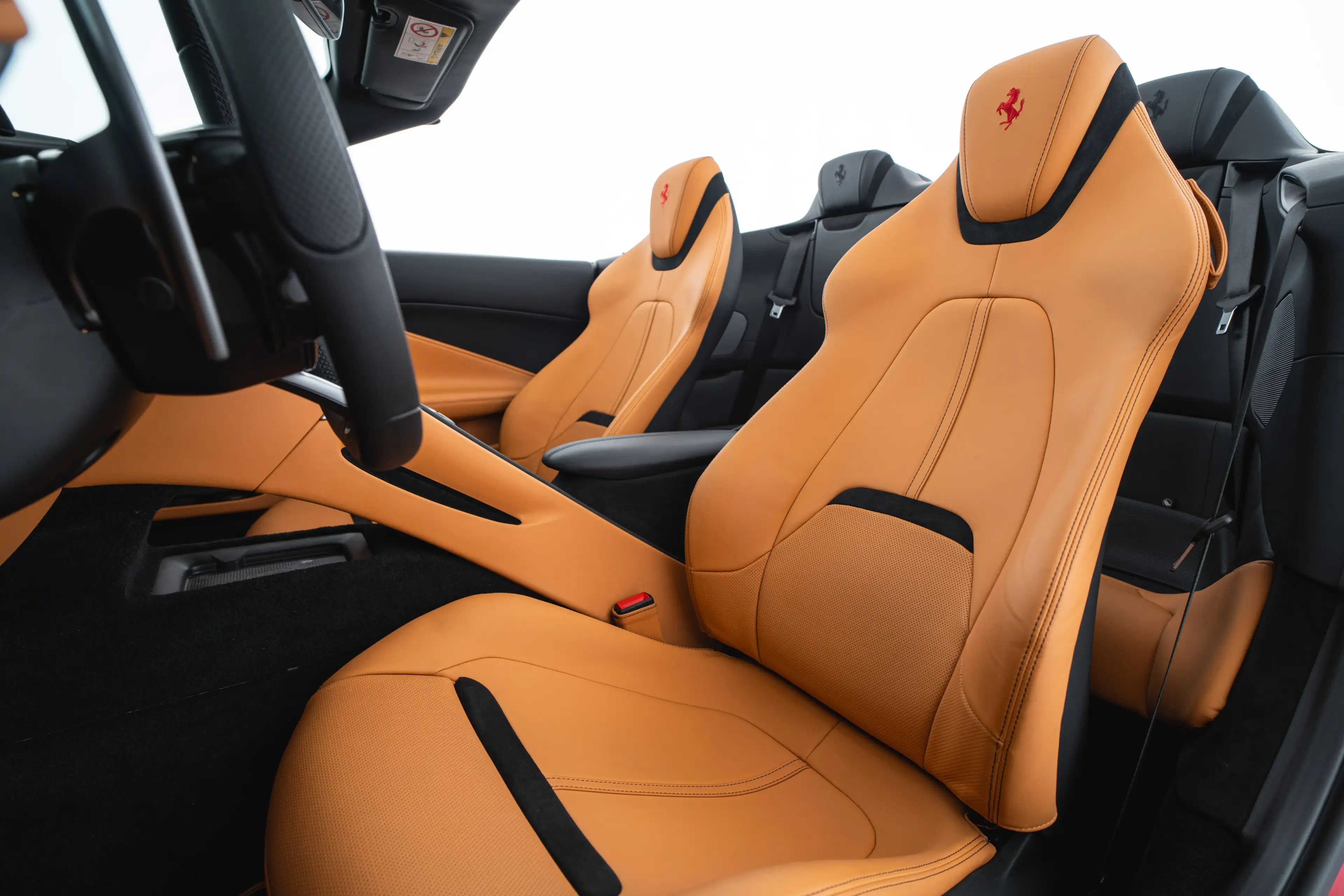Ferrari Roma Roma Spider — photo 11