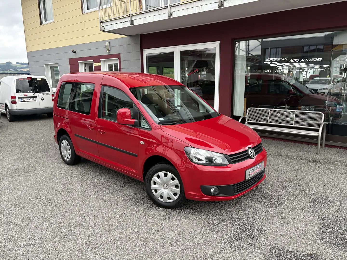 Volkswagen Caddy Kombi Trendline 1,2 TSI 2x-SCHIEBETÜR|1.BESITZ Rosso - 1