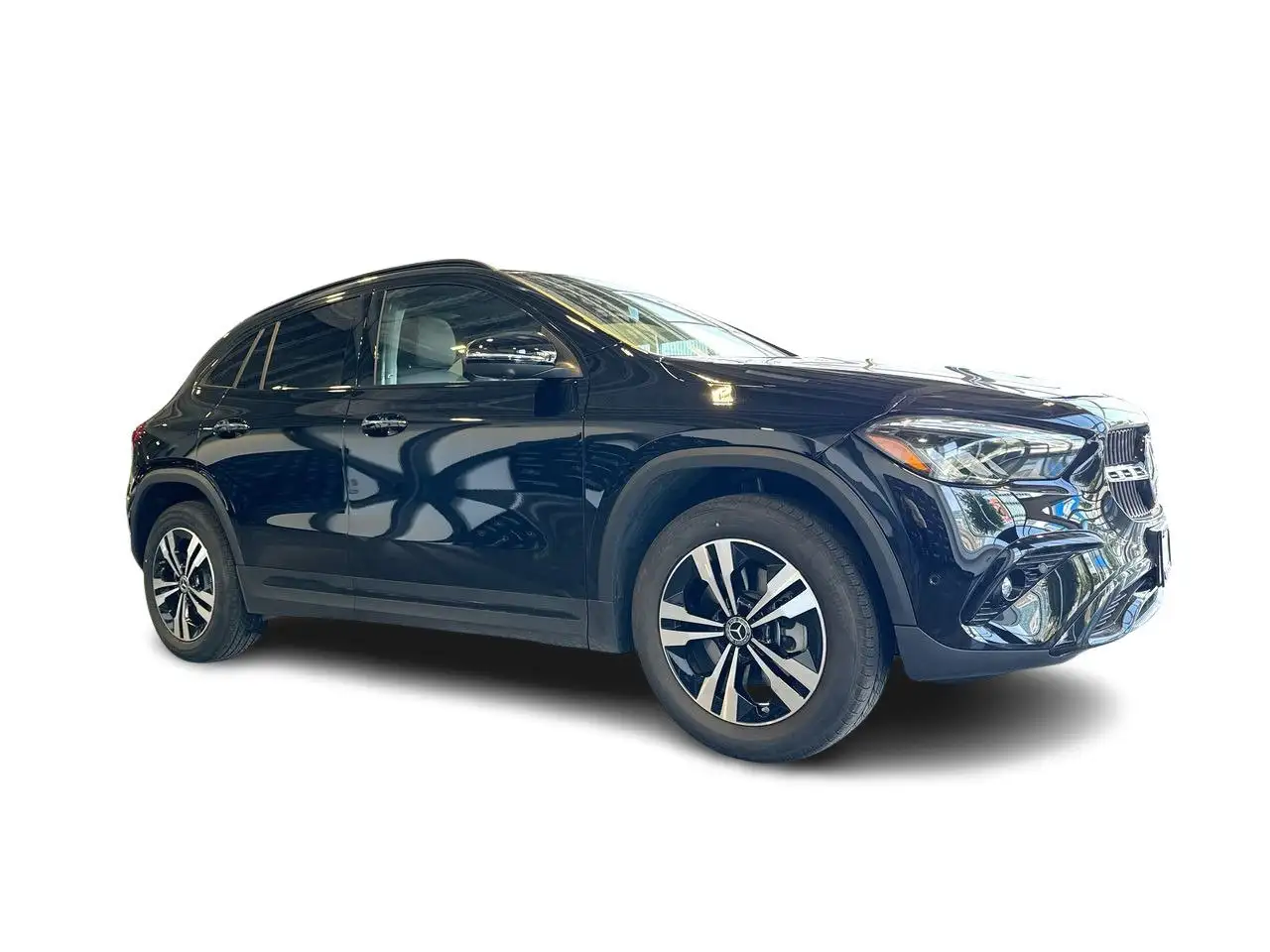 Mercedes-Benz GLA снимка Mercedes-Benz GLA
