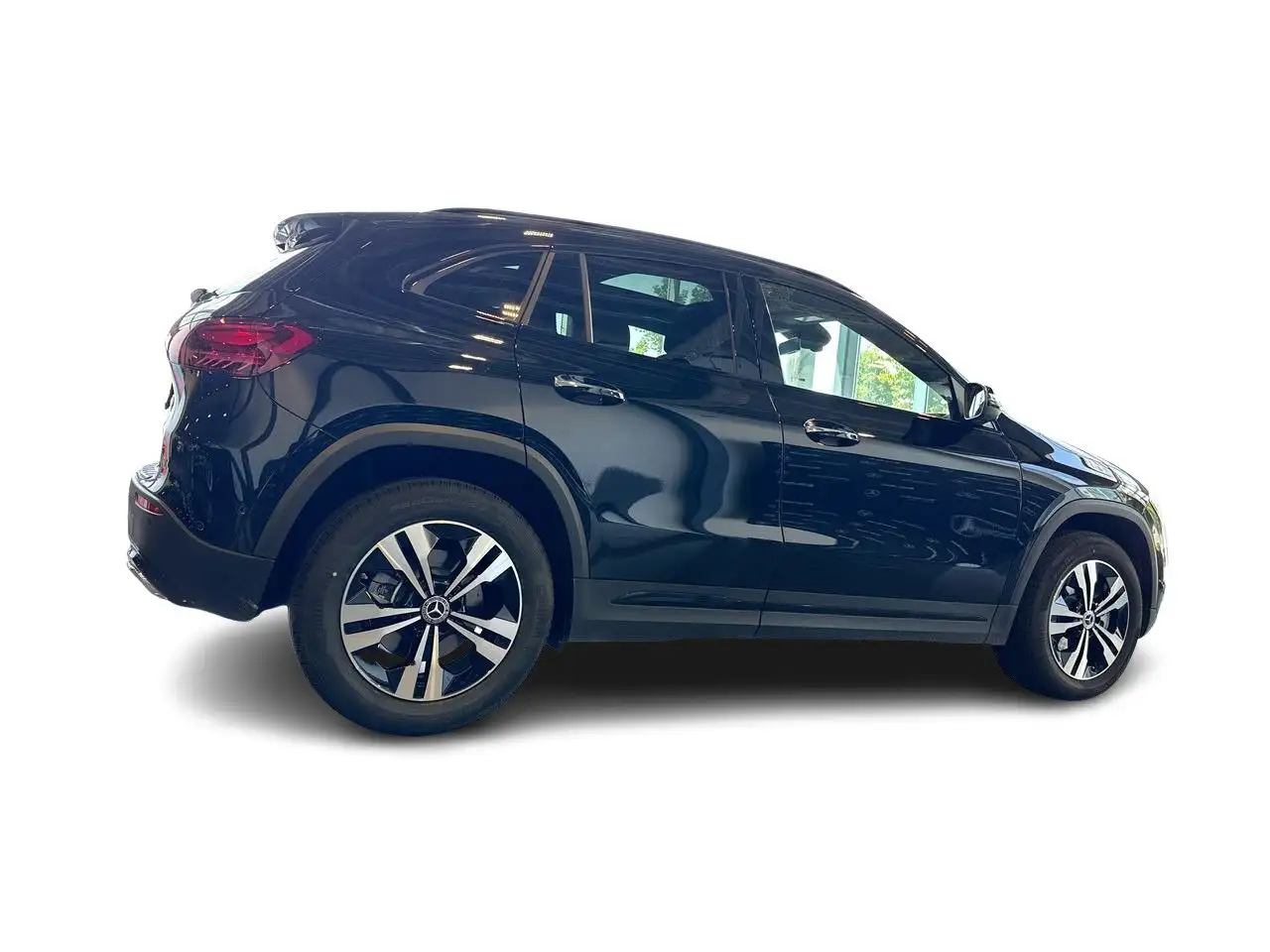 Mercedes-Benz GLA снимка Mercedes-Benz GLA