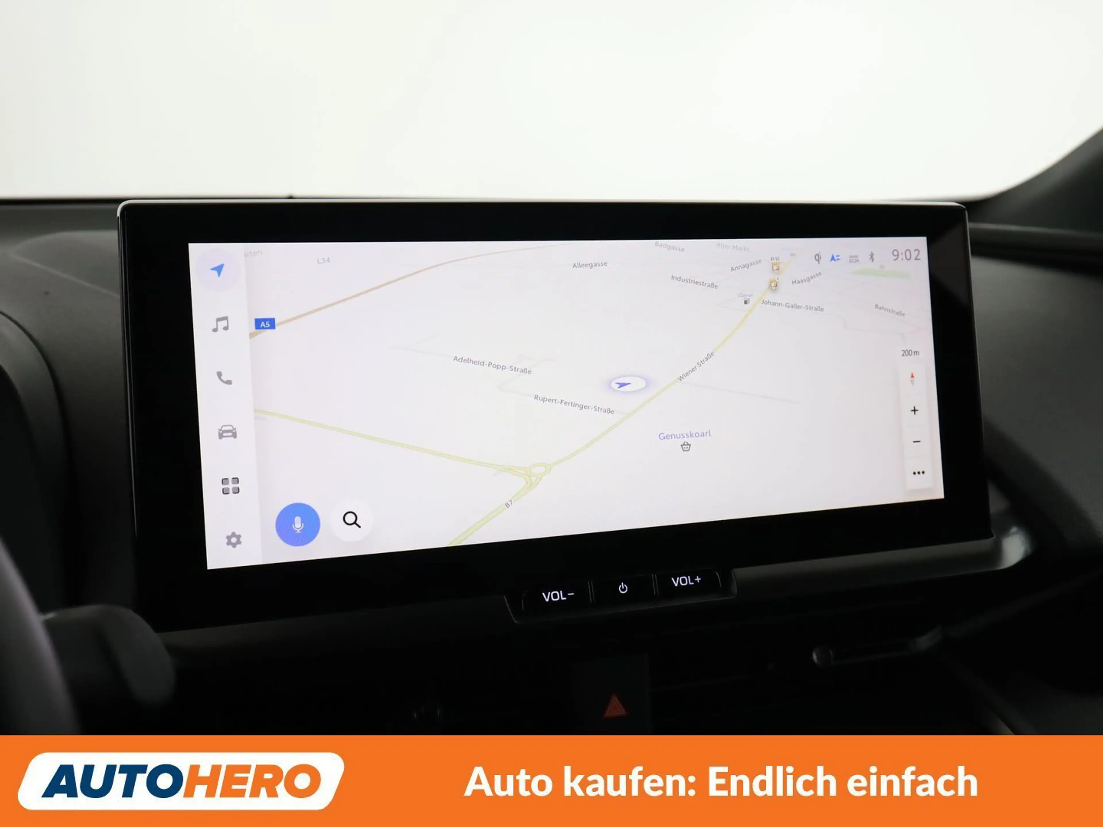Toyota C-HR 1.8 Hybrid Active Drive — photo 21