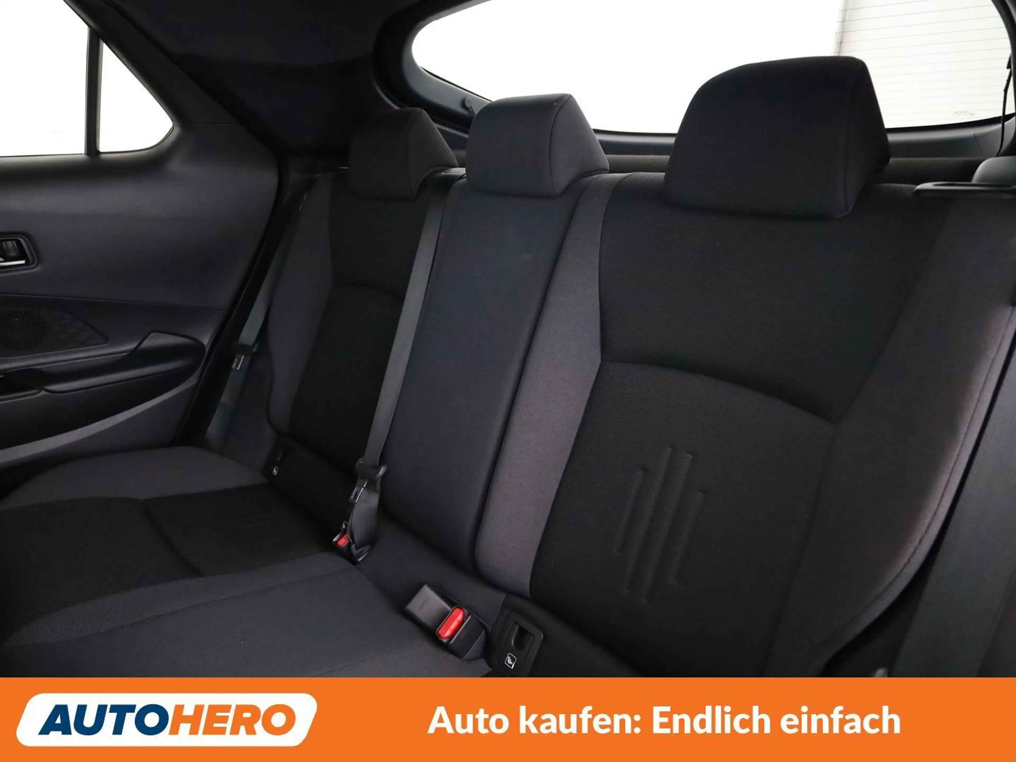 Toyota C-HR 1.8 Hybrid Active Drive — photo 14