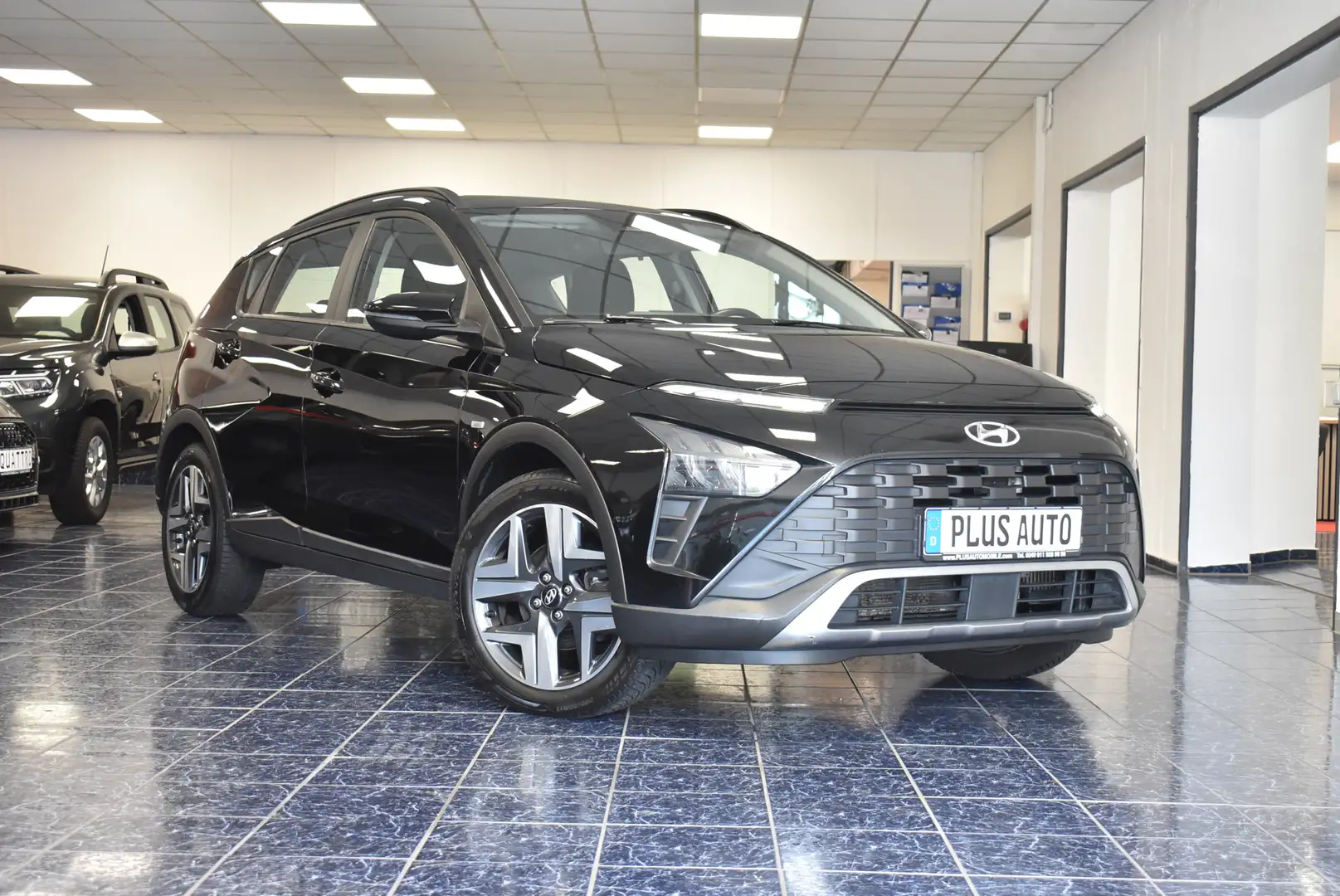 Hyundai BAYON Intro Edition Mild-Hybrid Autom Navi Kamer Schwarz - 1