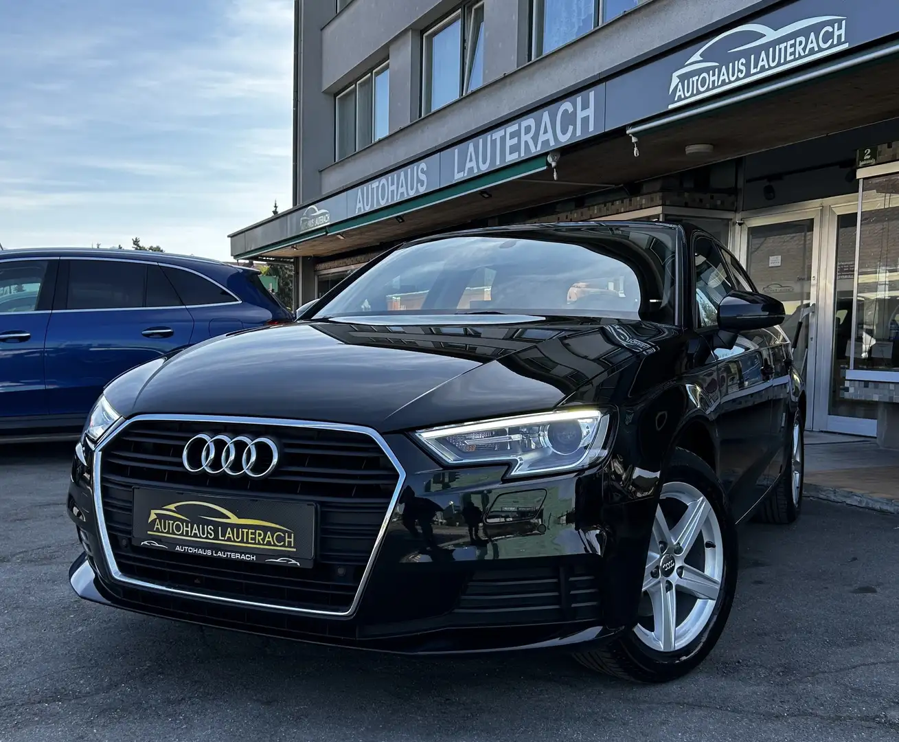 Audi A3 SB 30 TDI *1.BESITZ *NAVI *SHZ *PDC *FACELIFT Schwarz - 1