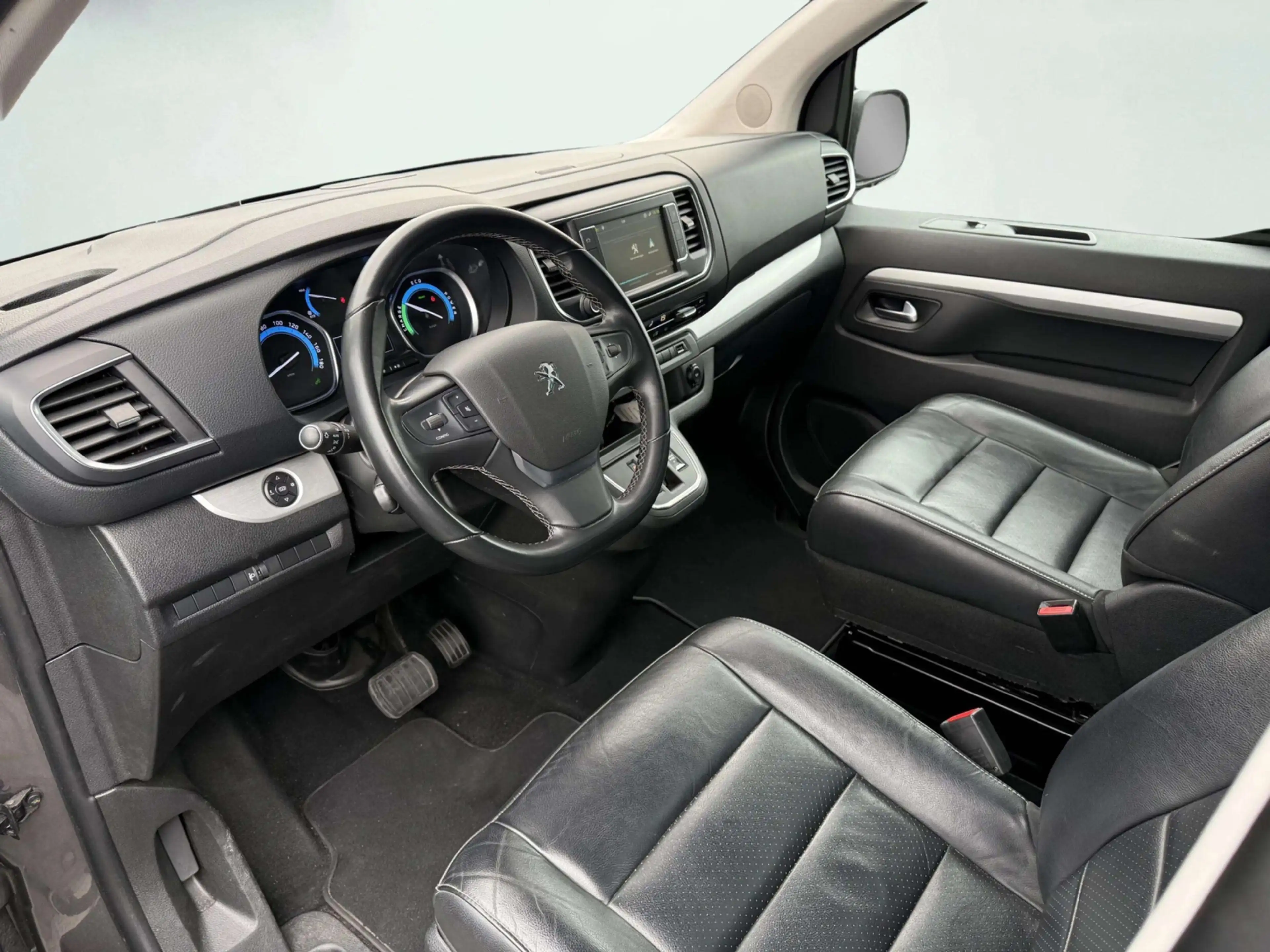 Peugeot e-Traveller 75 kWh Business Long | SOH 92% | 9 Persoons | Voll — photo 5