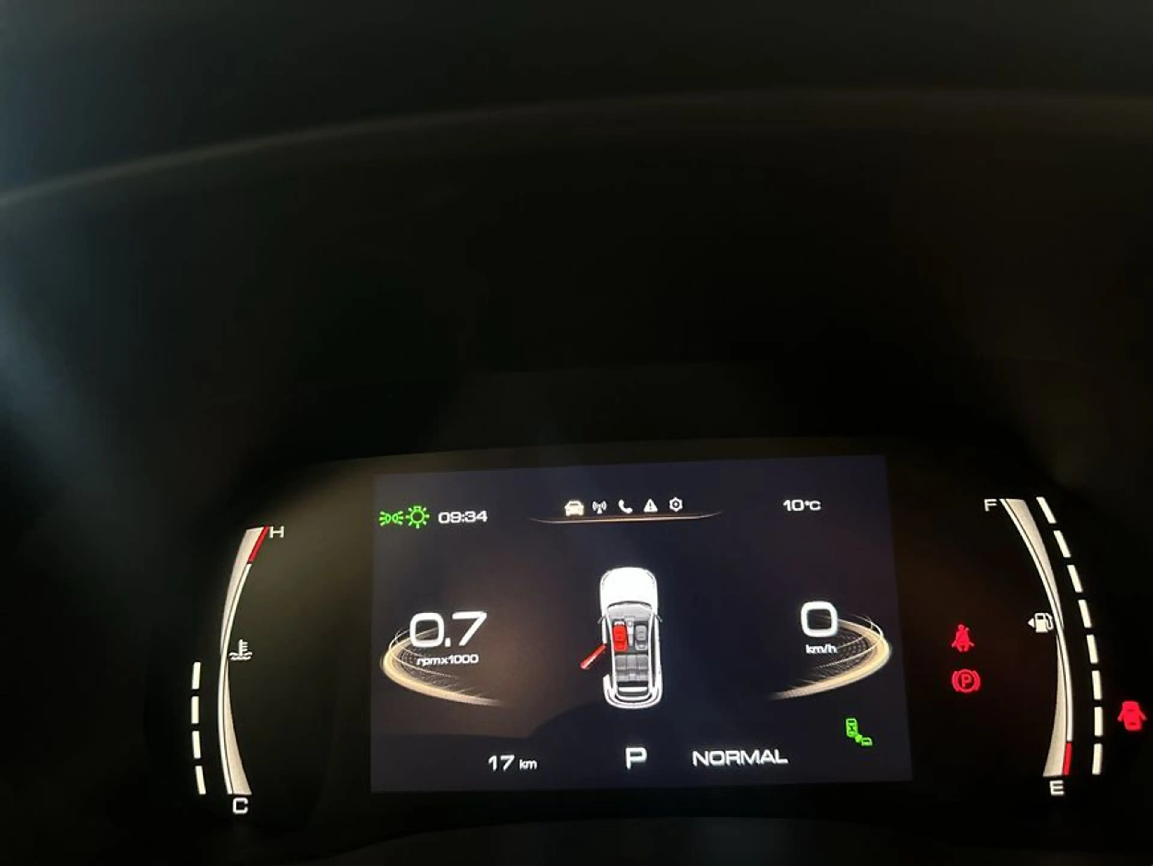 GWM HAVAL Jolion Pro 1.5 Turbo FWD Luxury 130 kW, 5-tü — photo 13