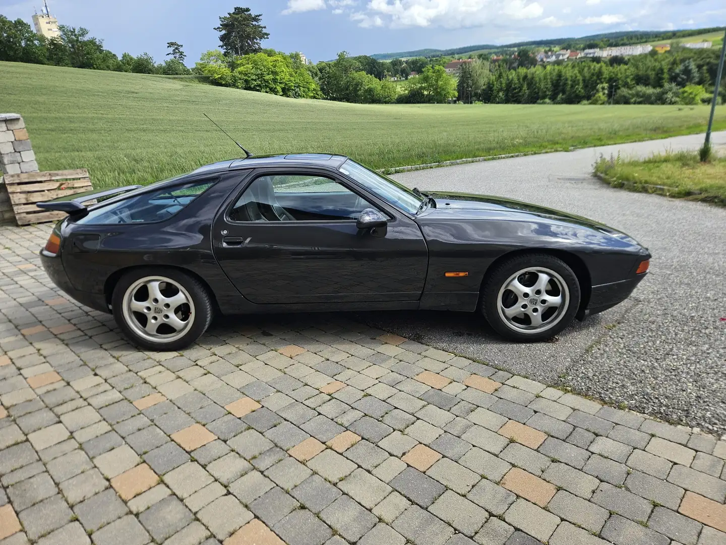 Porsche 928 GTS Aut. - 2