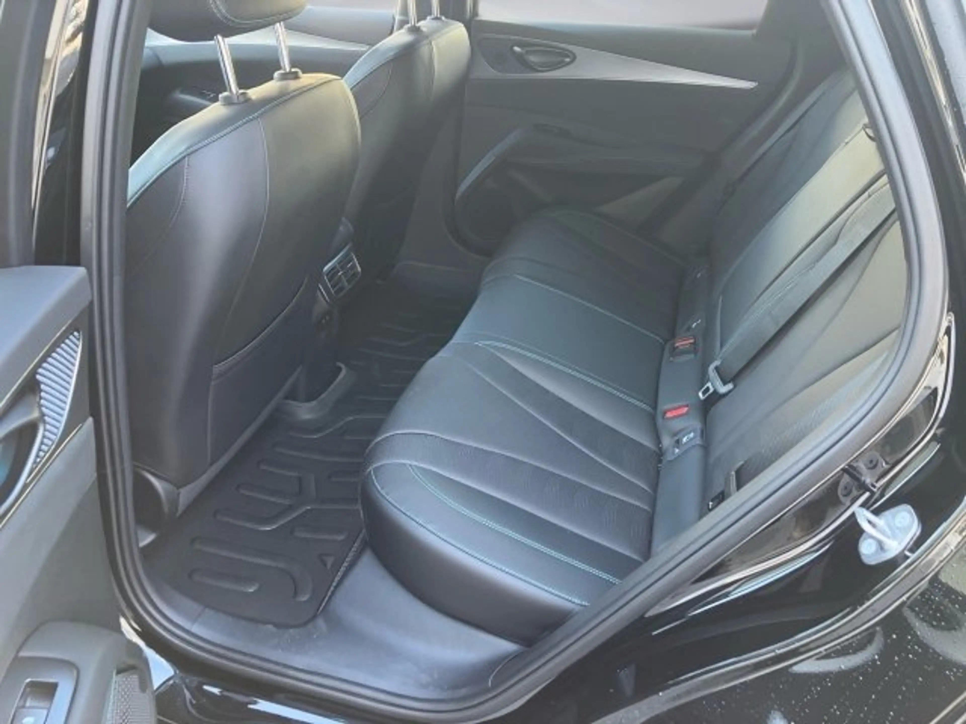 BYD Seal 6 DM-i Touring Comfort — photo 12