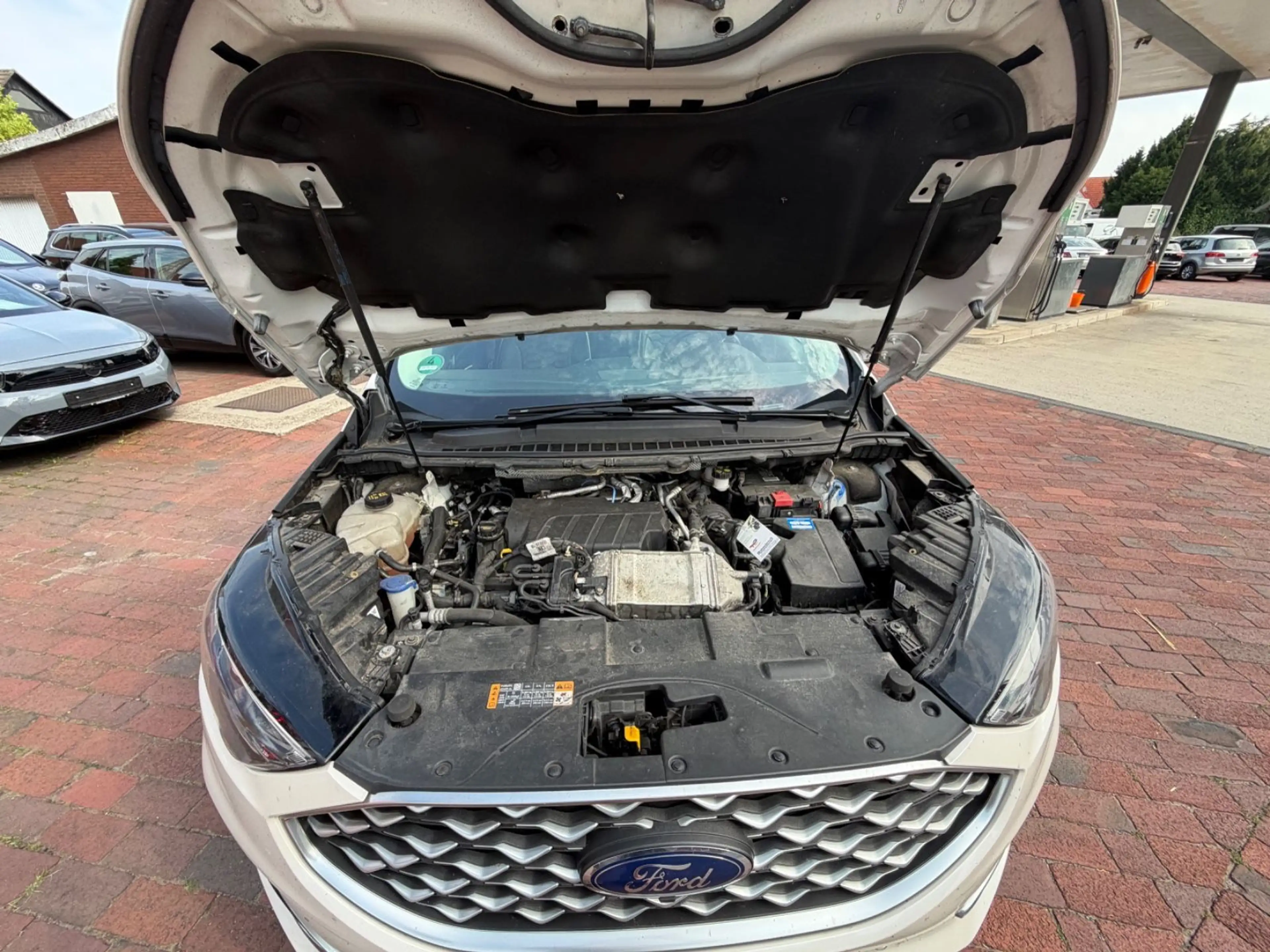 Ford Edge Vignale 4x4 Pano+AHK+Sthzg.+1.Hd+LED+RFK — photo 8