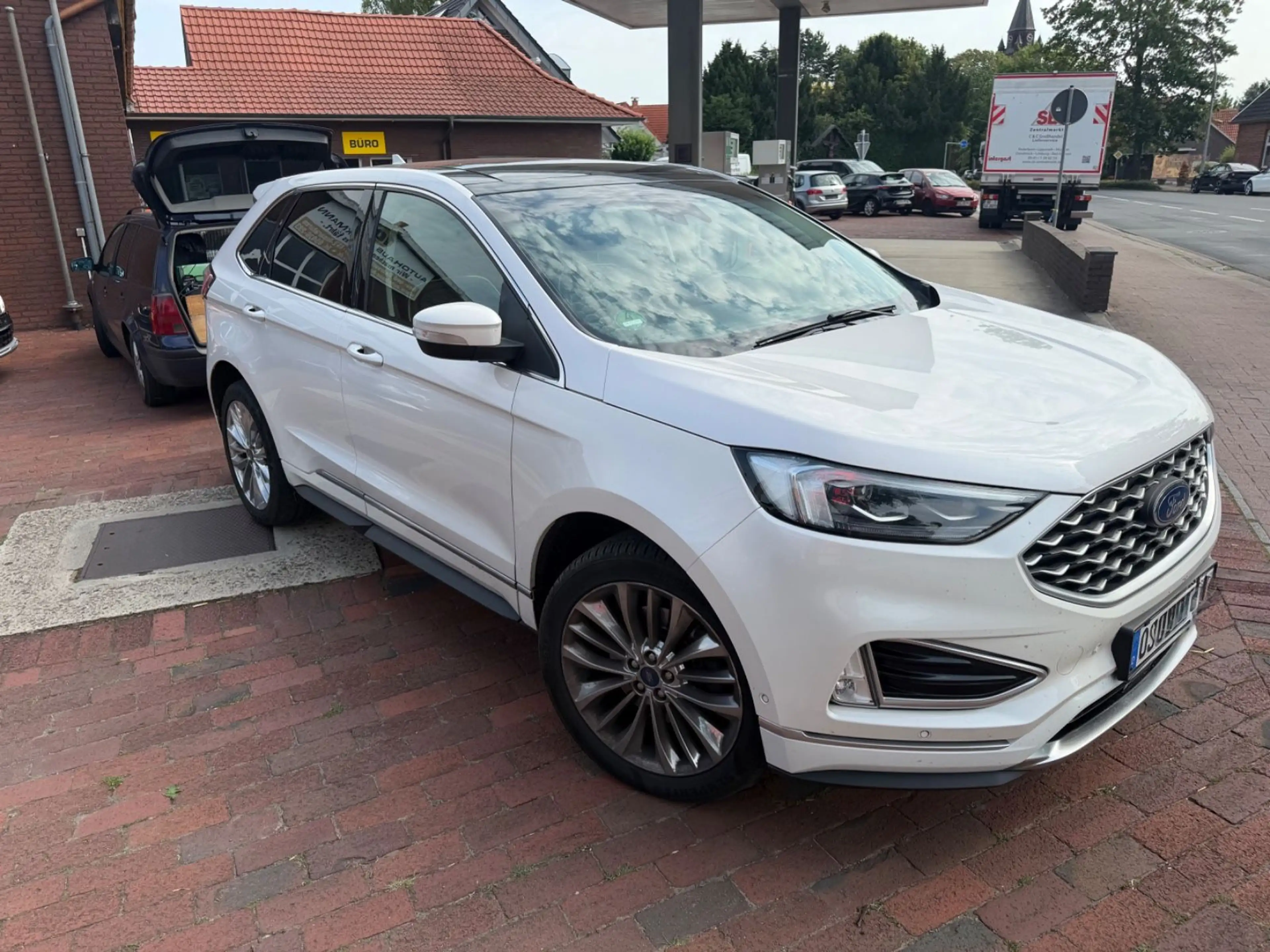 Ford Edge Vignale 4x4 Pano+AHK+Sthzg.+1.Hd+LED+RFK — photo 3