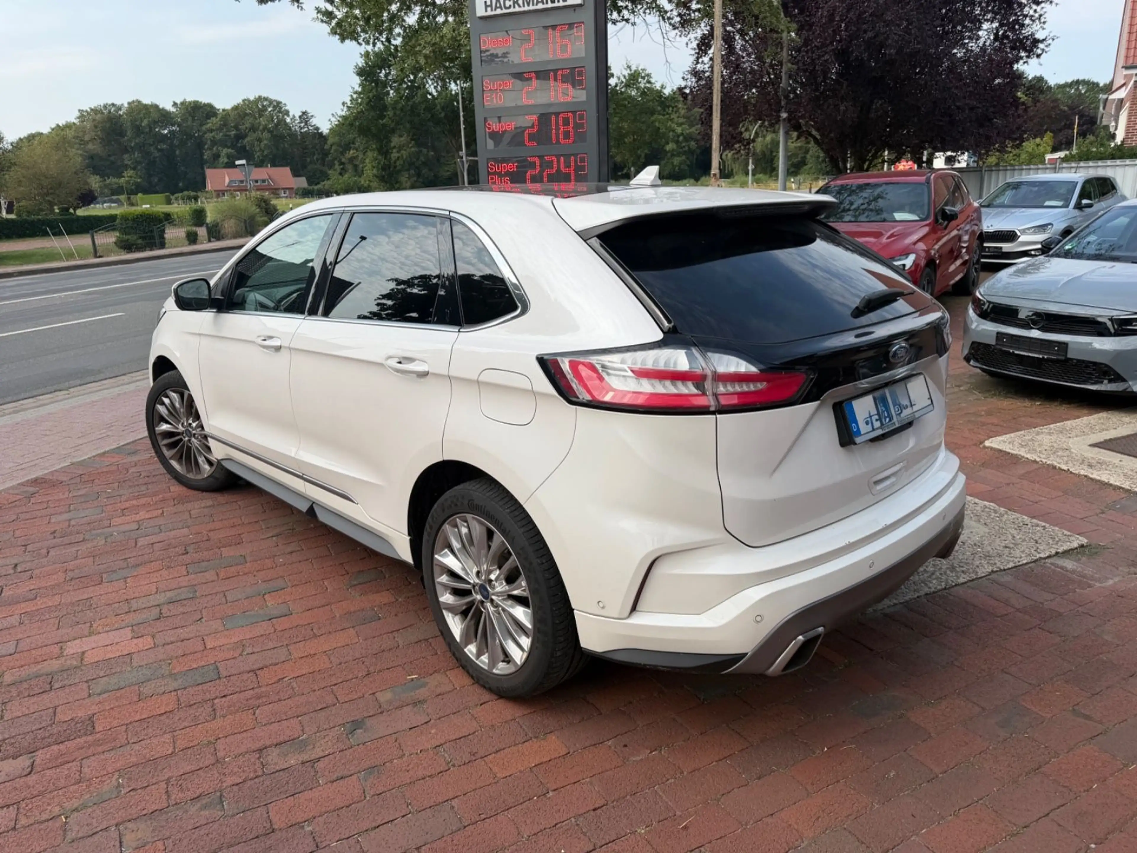 Ford Edge Vignale 4x4 Pano+AHK+Sthzg.+1.Hd+LED+RFK — photo 11