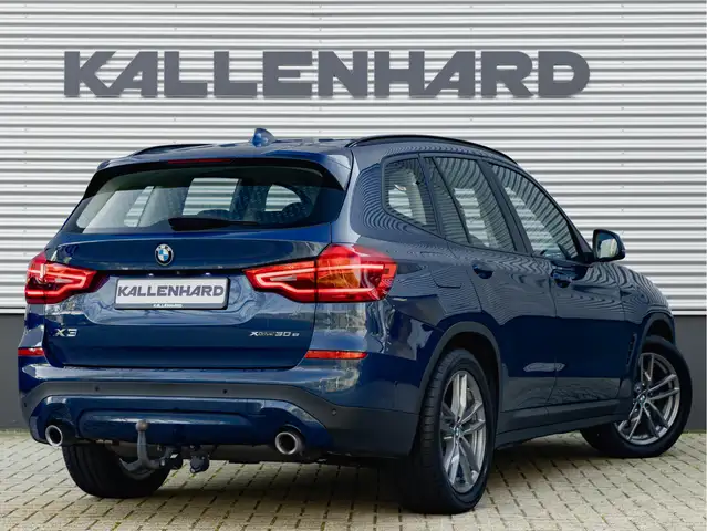 BMW X3 view 2