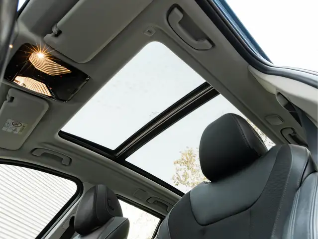 BMW X3 view 3