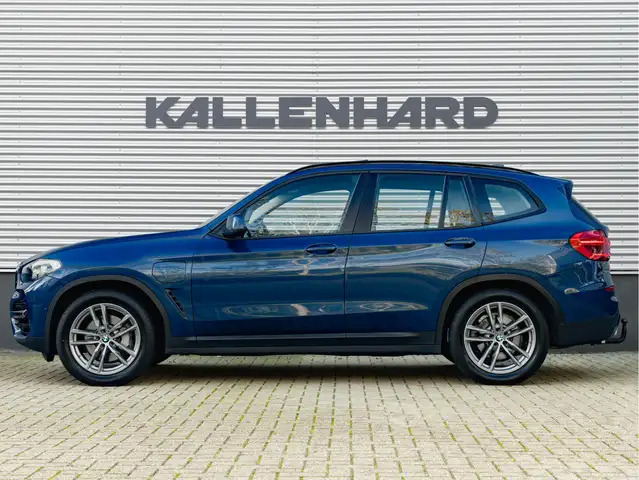 BMW X3 view 7