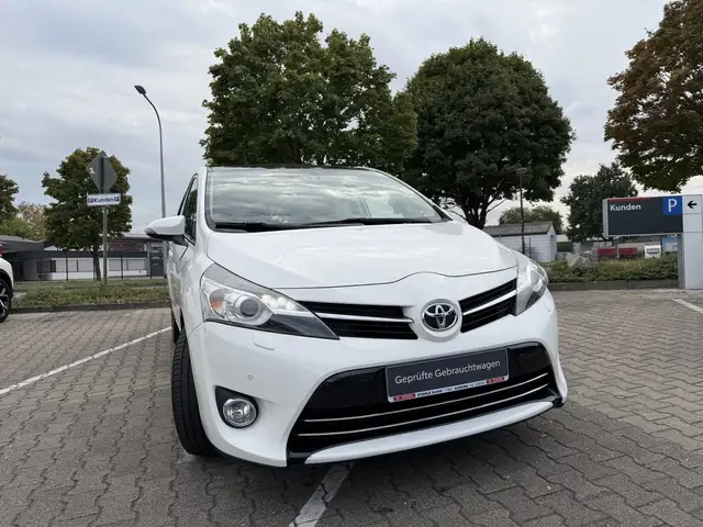 Toyota Verso Executive 7-Sitzer