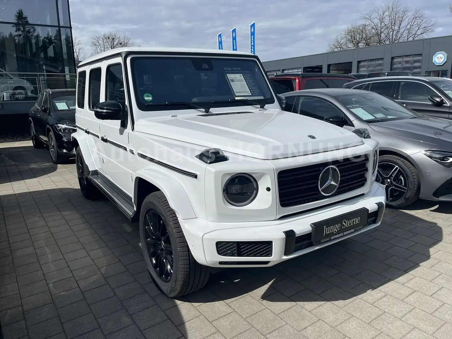 Mercedes-Benz G 400 G 400 d AMG Distr/SHD/ExclusivP/Night/Massage/++ Blanc - 2
