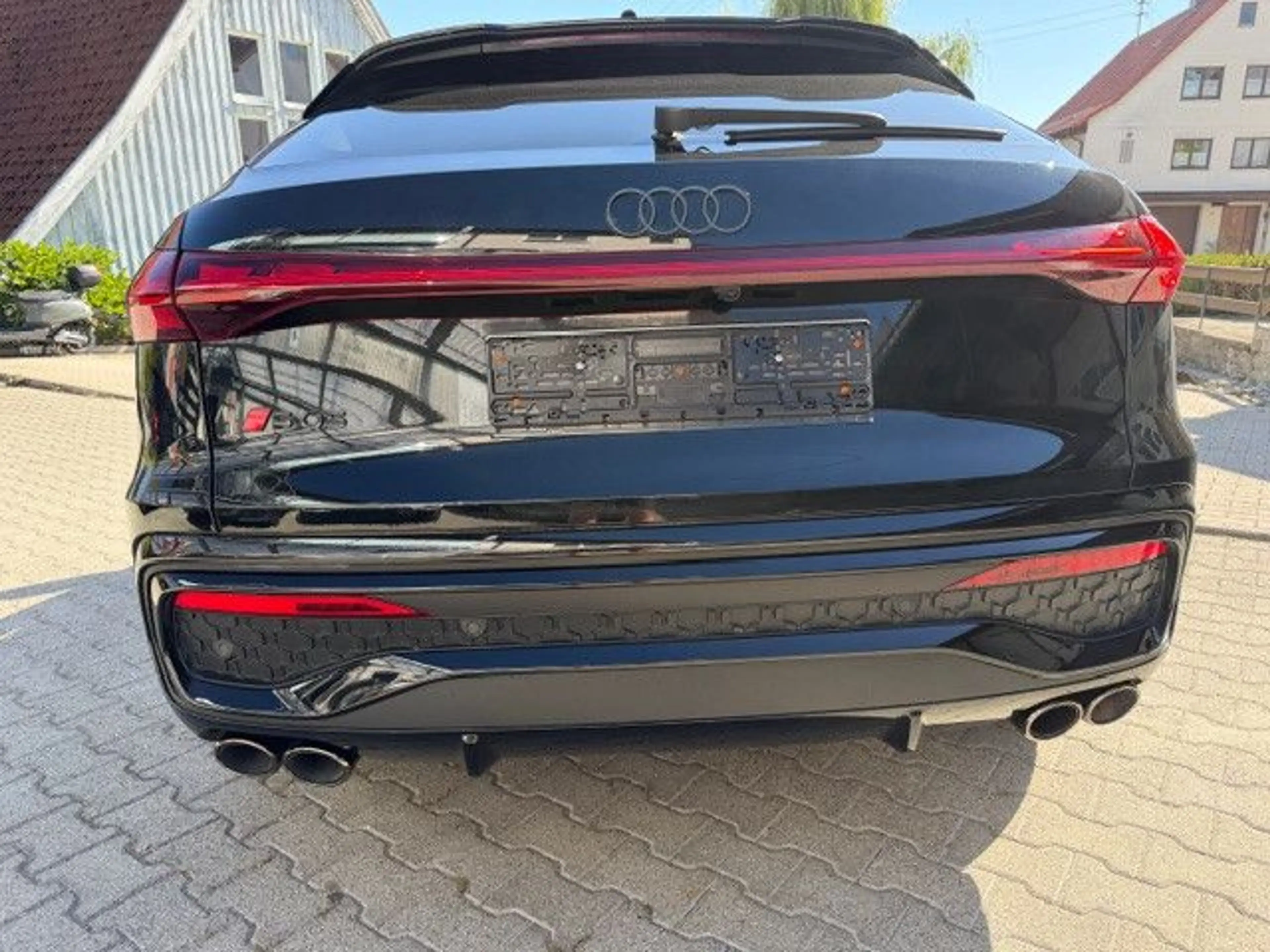 Audi SQ5 3.0 TFSI quattro EDITION ONE — photo 11