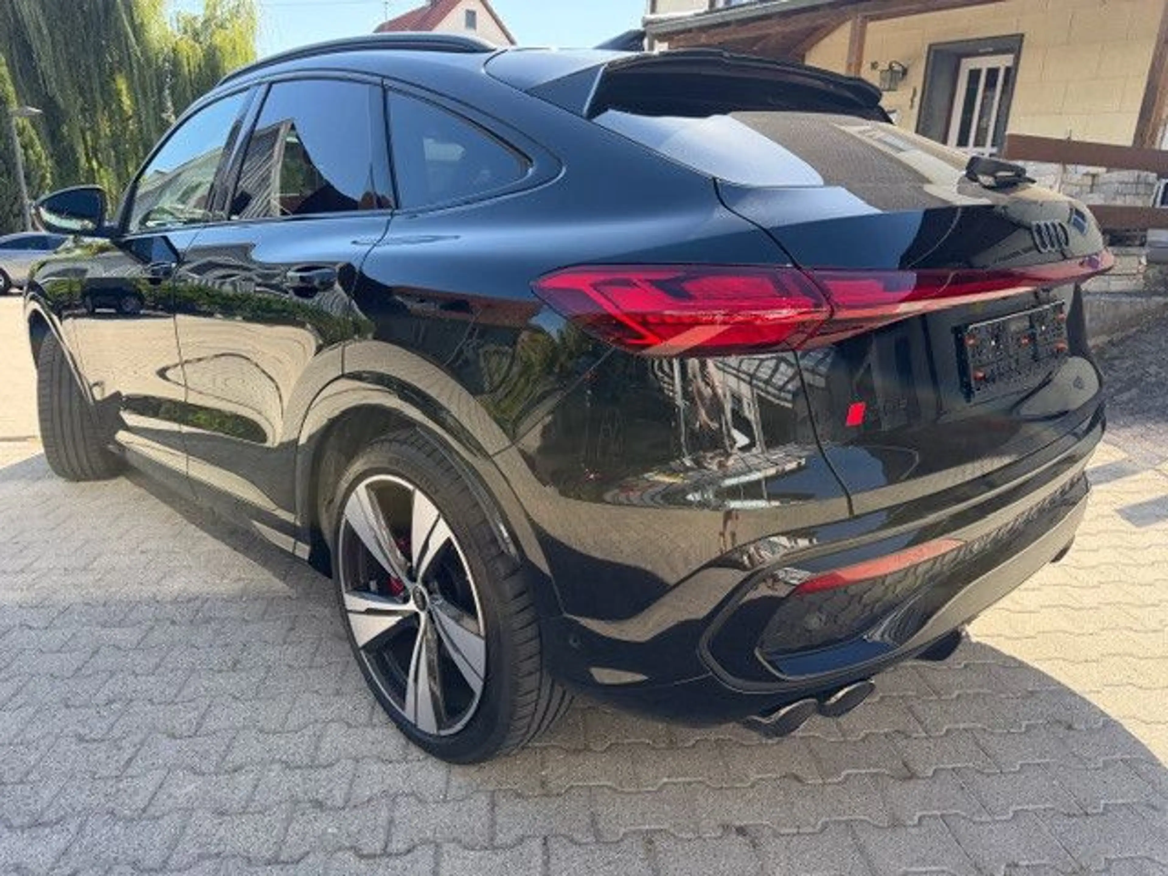 Audi SQ5 3.0 TFSI quattro EDITION ONE — photo 8