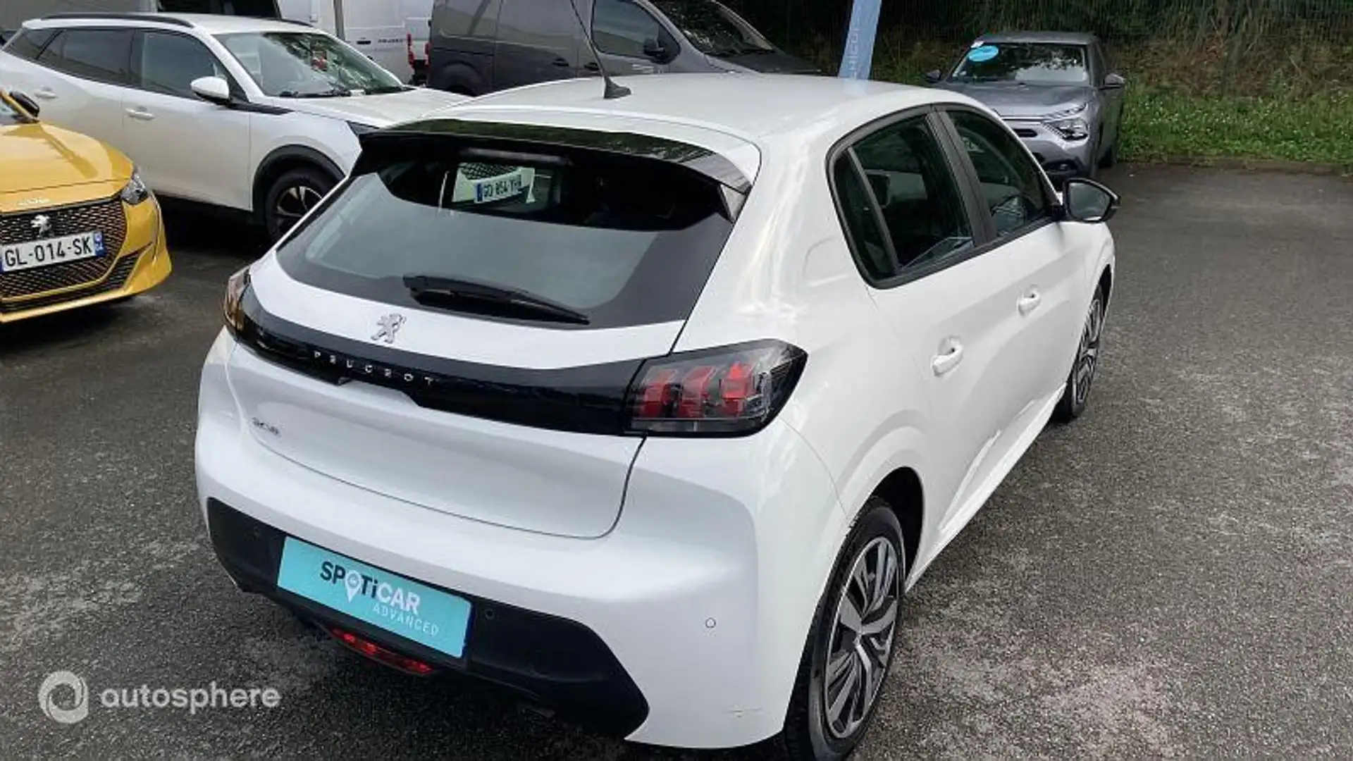 Peugeot 208 1.2 PureTech 100ch S\u0026S Active Pack - 2
