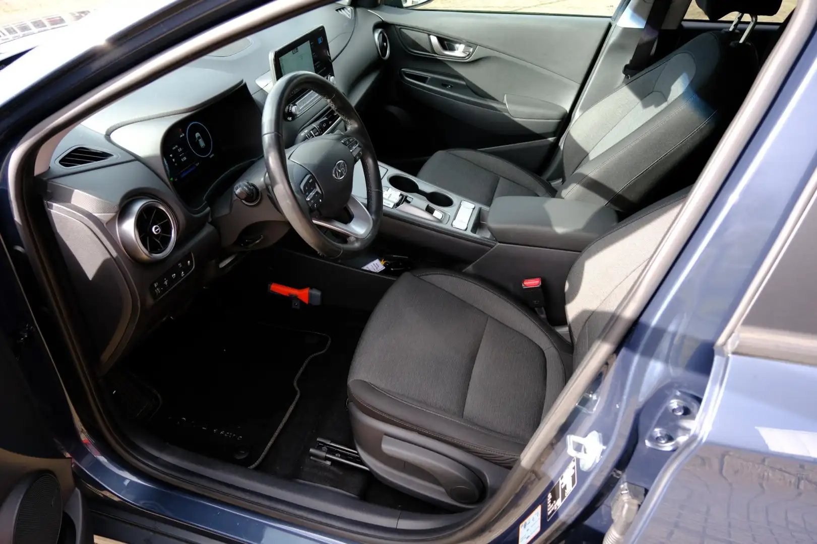 Hyundai KONA EV Fashion 64 kWh Aut. Navi|1e Eig|Clima|Cam|LMV|H Blauw - 2