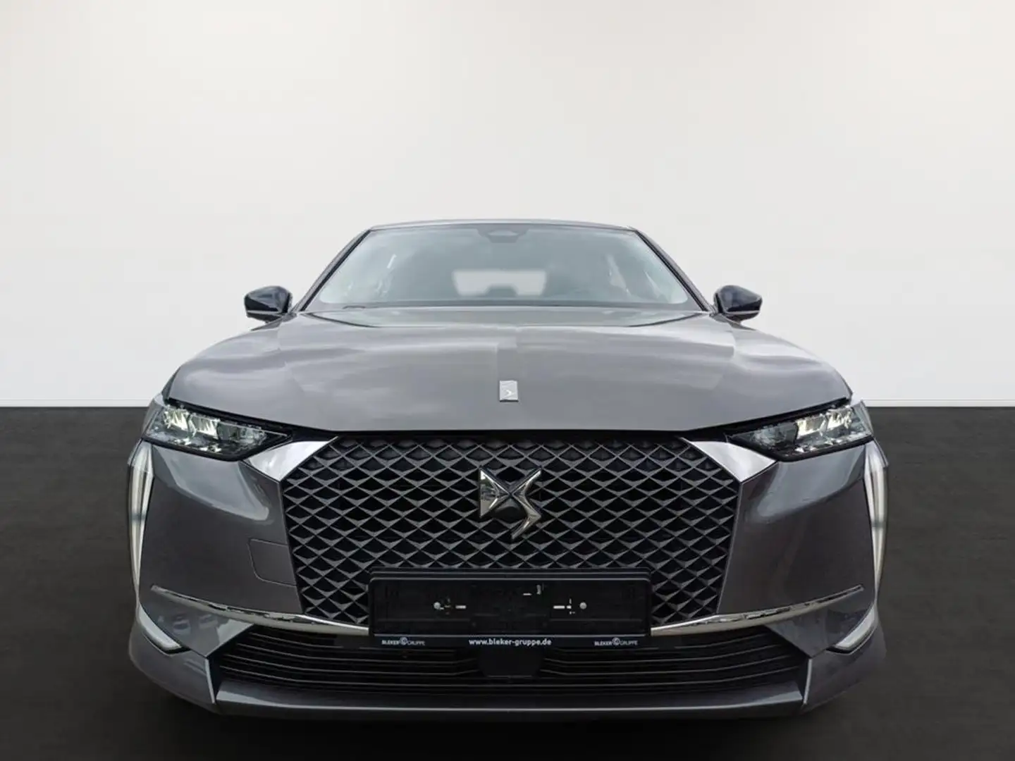 DS Automobiles DS 4 PureTech 130 Bastille+ Grau - 2
