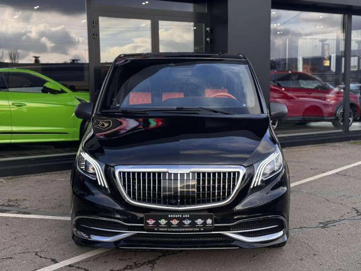 Mercedes-Benz Vito VIP Černá - 2