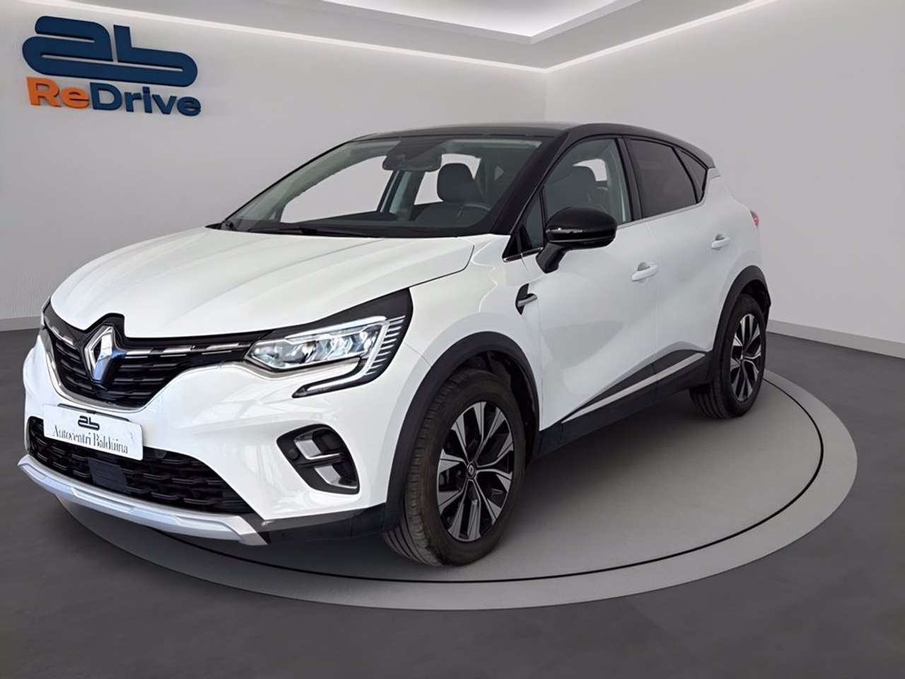 Renault Captur 1.6 e-tech hybrid techno fast track 145cv auto