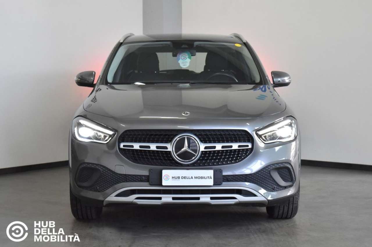 Mercedes-Benz GLA 200 d Automatic Business Extra