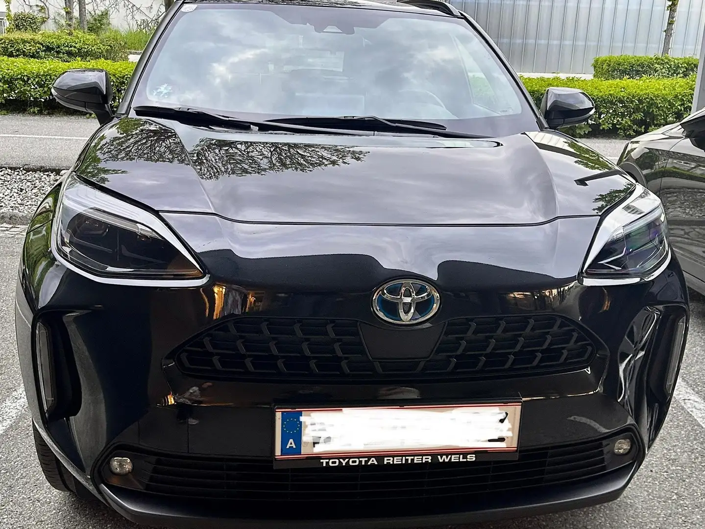 Toyota Yaris Cross Yaris Cross 1,5 VVT-i Hybrid AWD Active Drive Aut. Active Drive Schwarz - 1