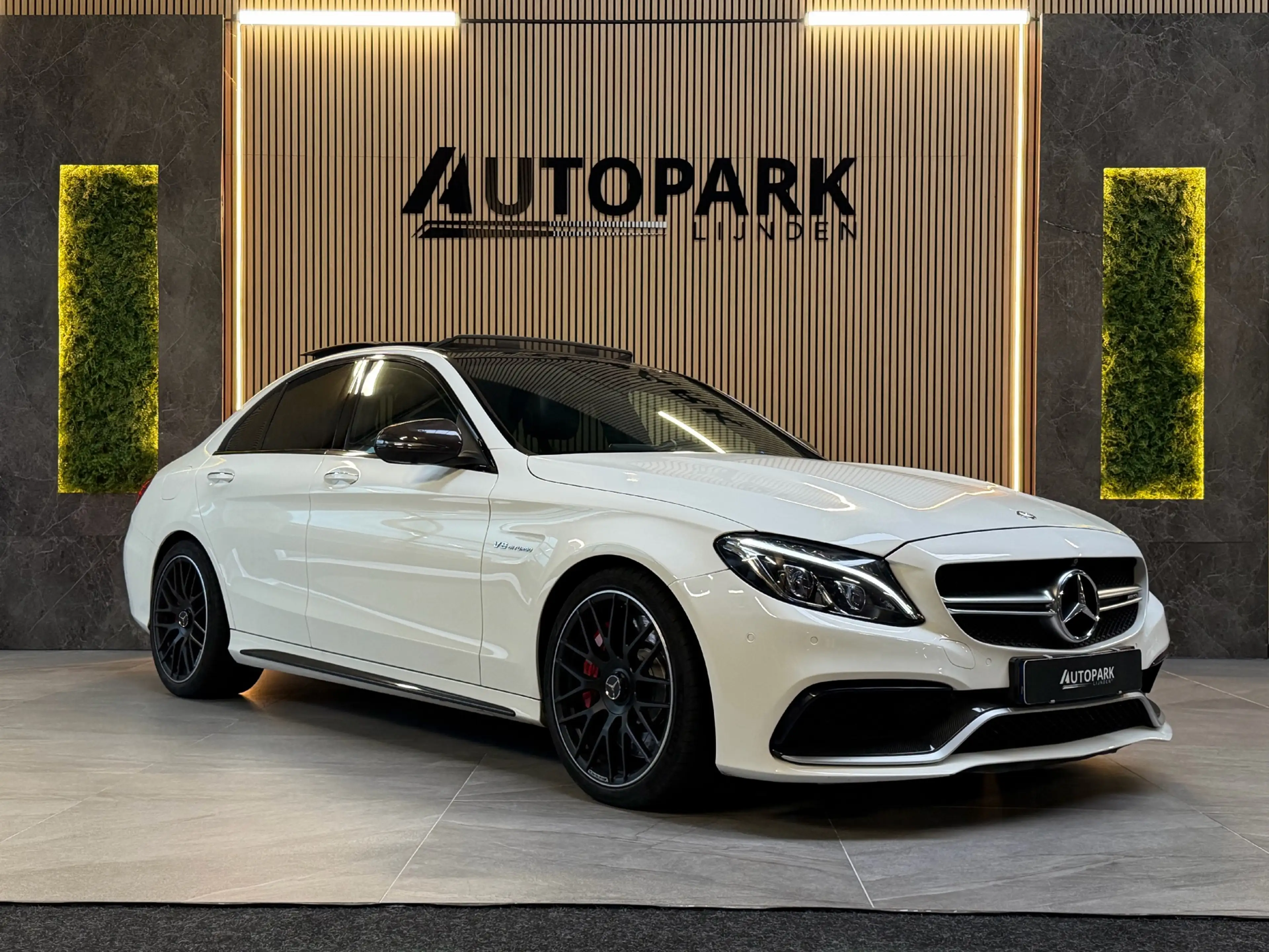 Mercedes-Benz C 63 AMG S |PANO|360 CAMERA|HUD|BURMESTER 3D|CARBON|MEMORY| — photo 8