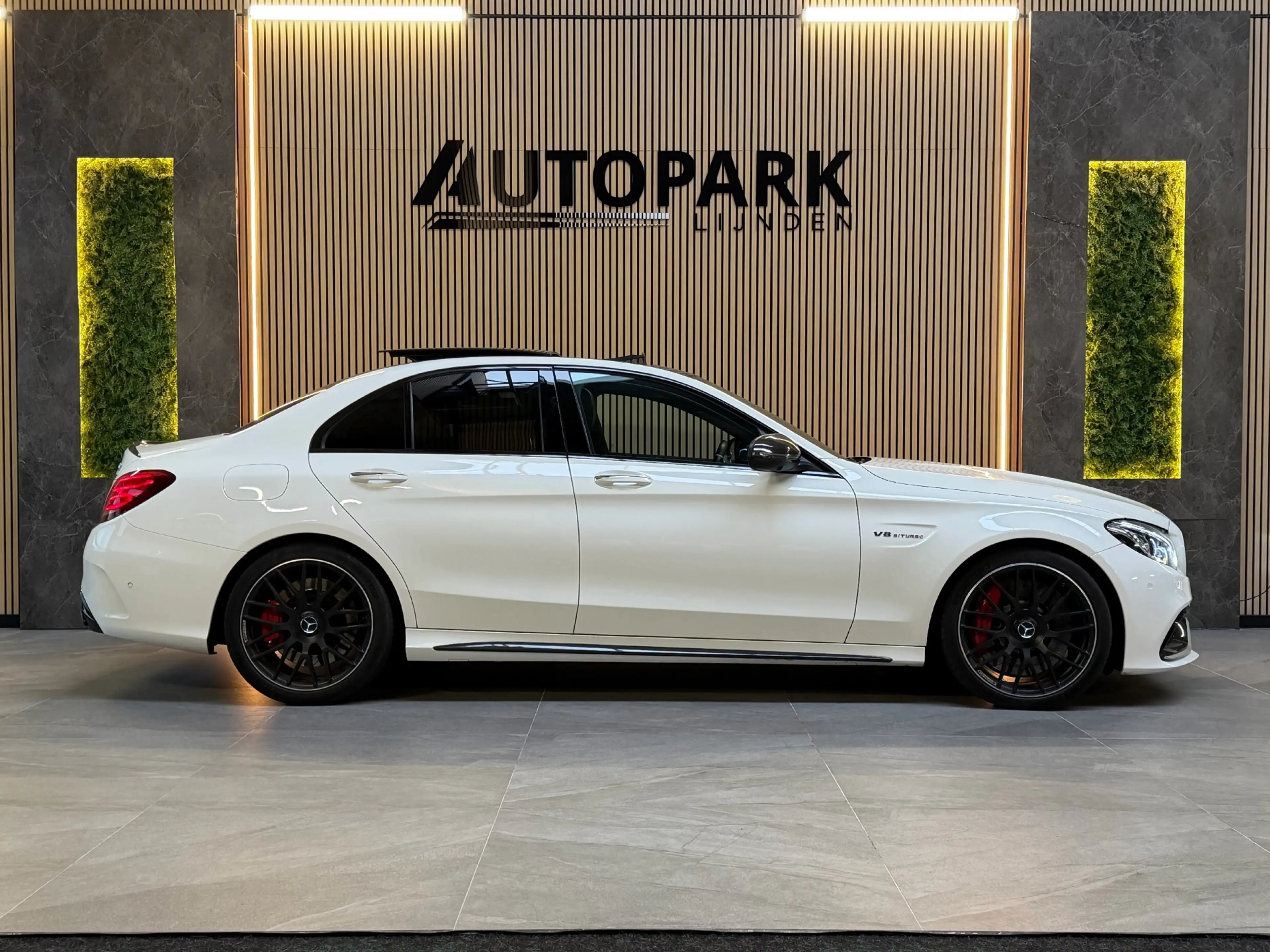 Mercedes-Benz C 63 AMG S |PANO|360 CAMERA|HUD|BURMESTER 3D|CARBON|MEMORY| — photo 7