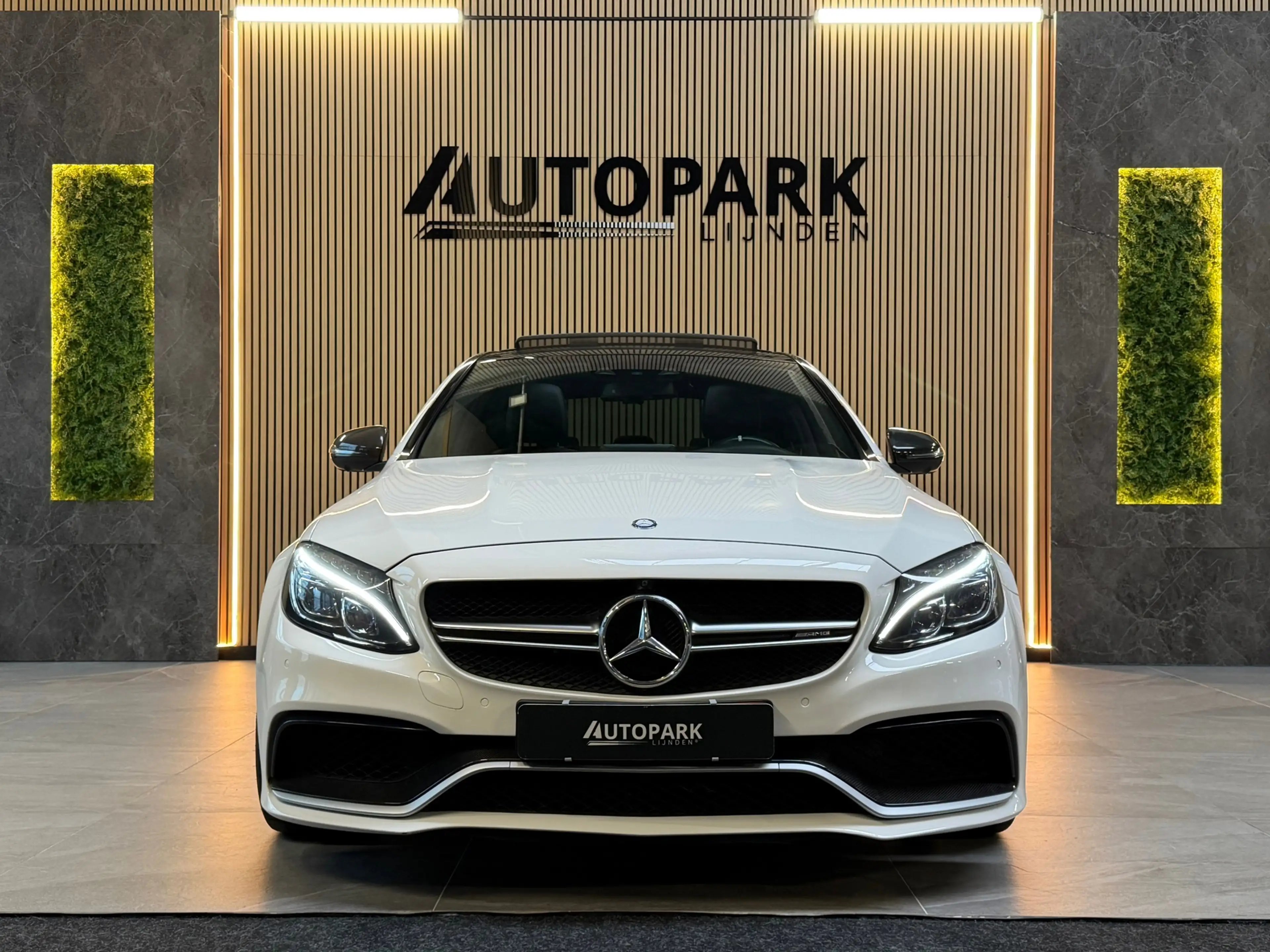 Mercedes-Benz C 63 AMG S |PANO|360 CAMERA|HUD|BURMESTER 3D|CARBON|MEMORY| — photo 9
